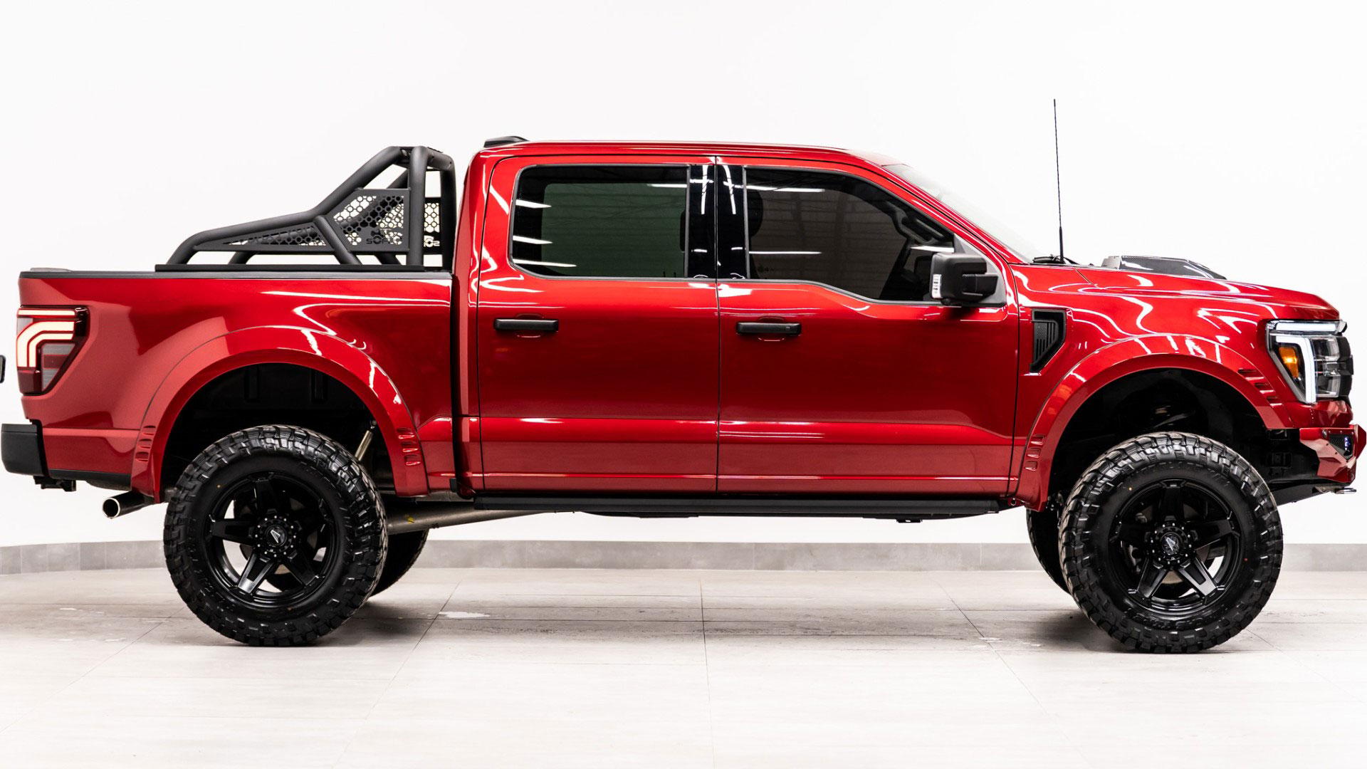 2024 FORD F-150 4X4 LARIAT in Red, photo 7 of 59