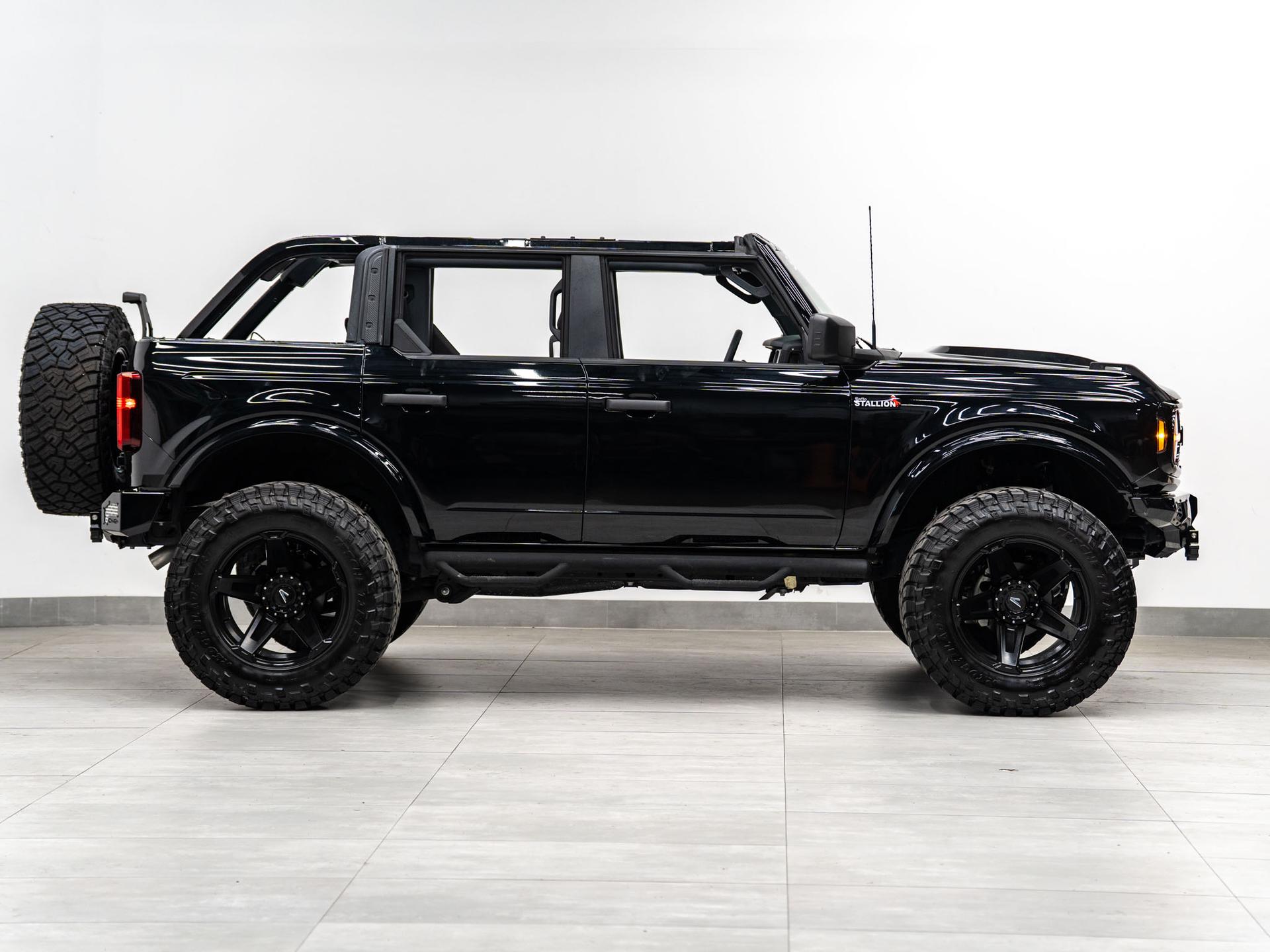 2026 FORD BRONCO 4X4 in Black, photo 24 of 60