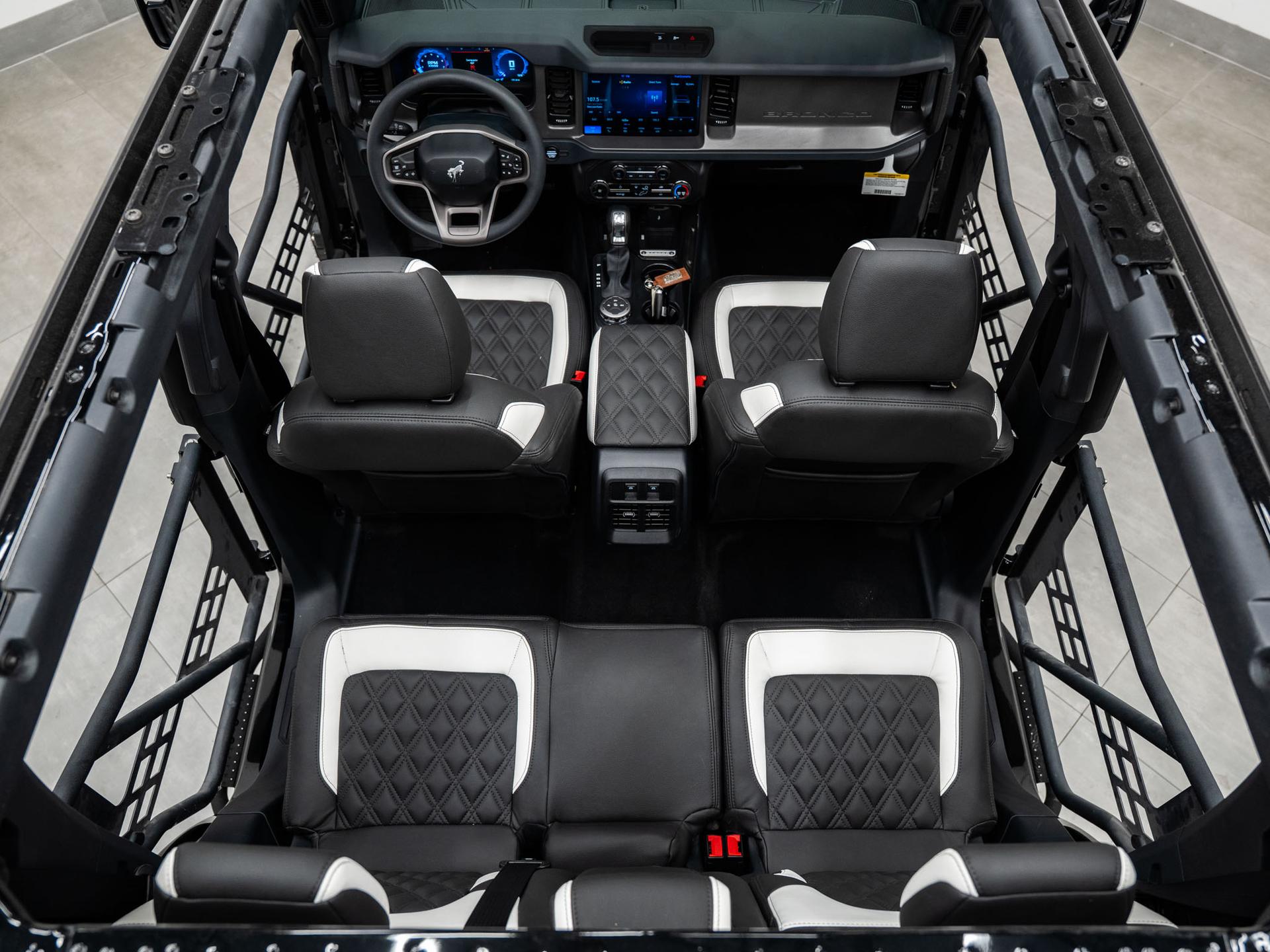 2026 FORD BRONCO 4X4 in Black, photo 36 of 60