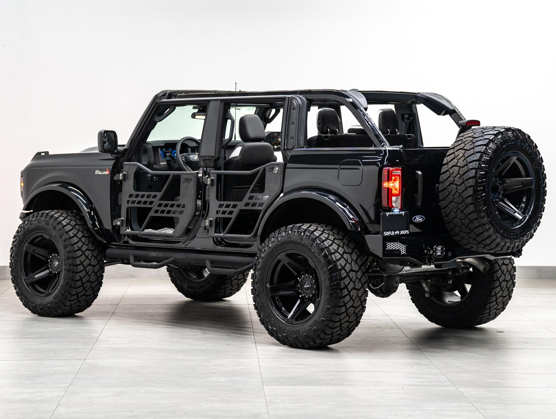 2026 FORD BRONCO 4X4 in Black, photo 55 of 60