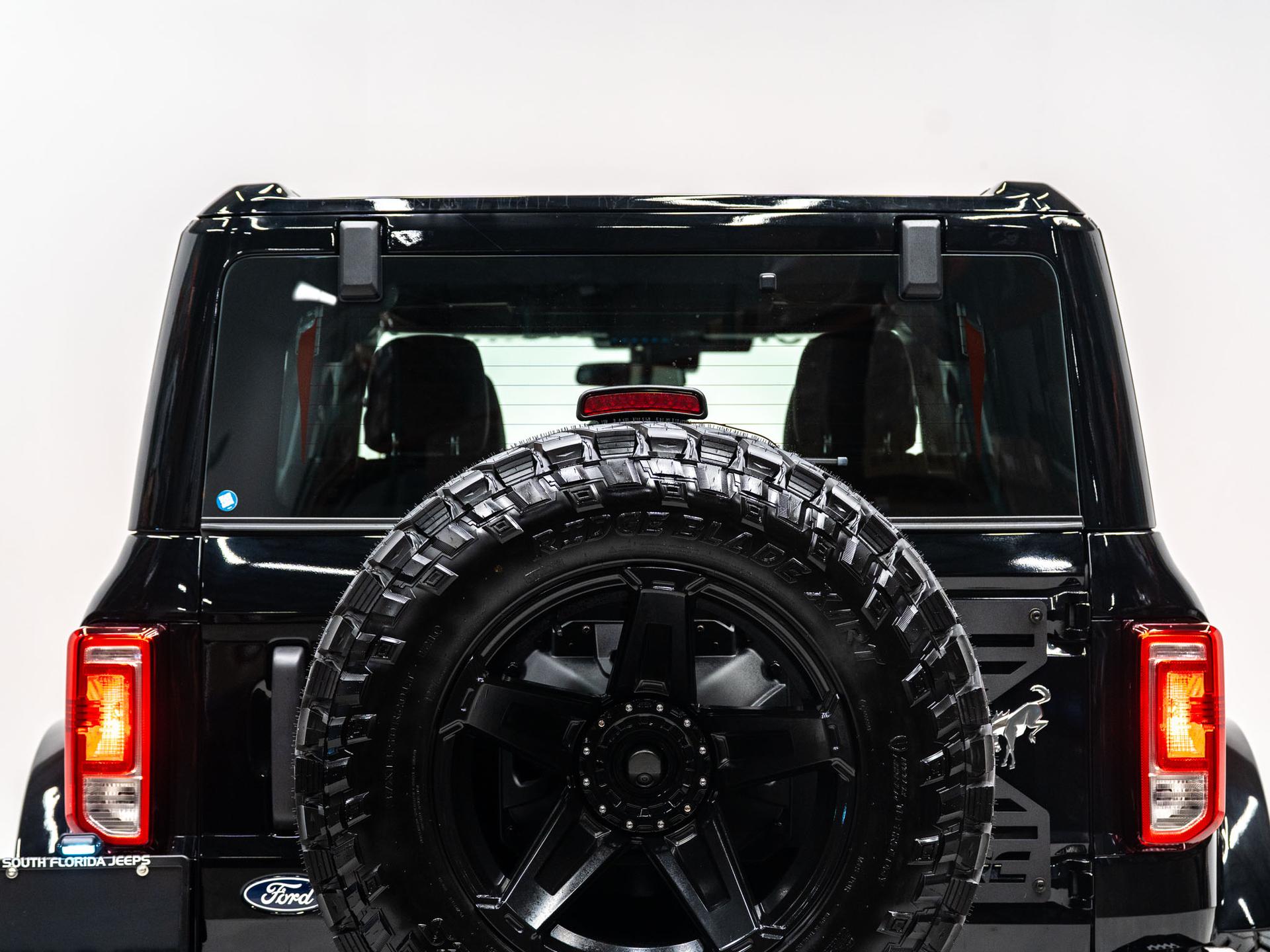 2026 FORD BRONCO 4X4 in Black, photo 9 of 60