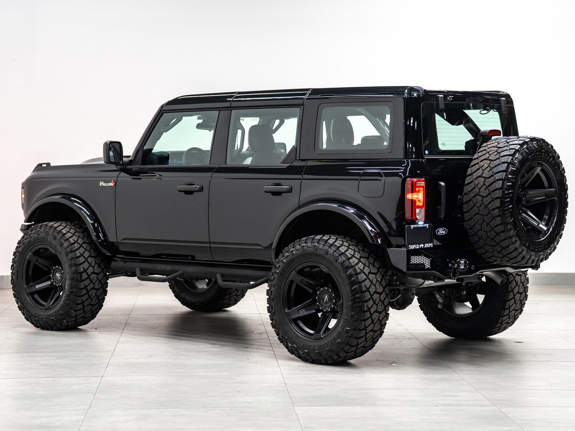 2026 FORD BRONCO 4X4 in Black, photo 12 of 60