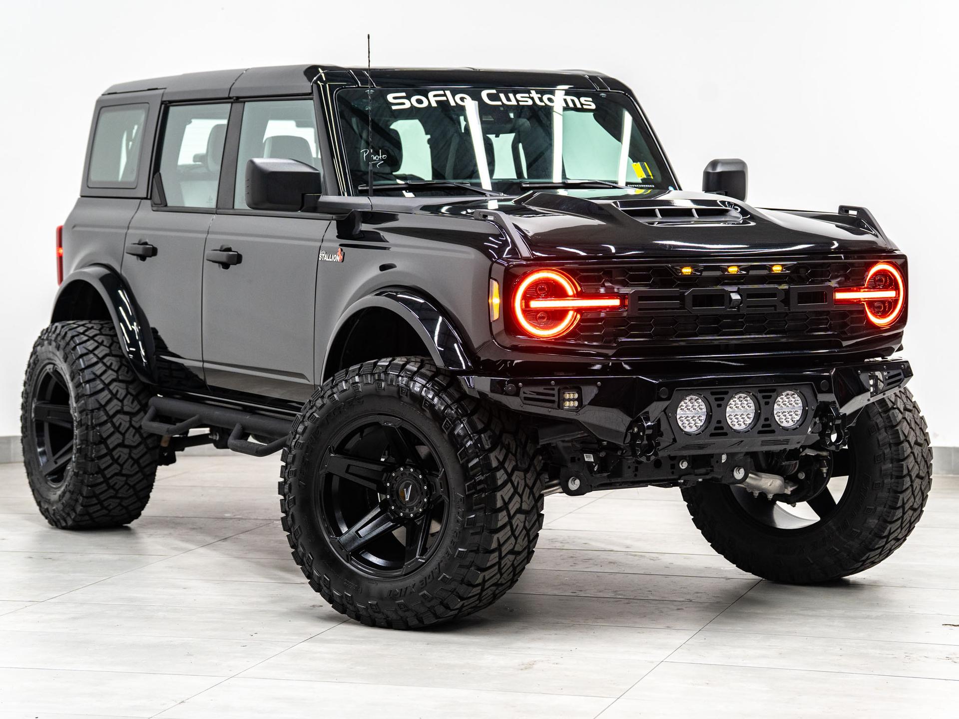 2026 FORD BRONCO 4X4 in Black, photo 4 of 60