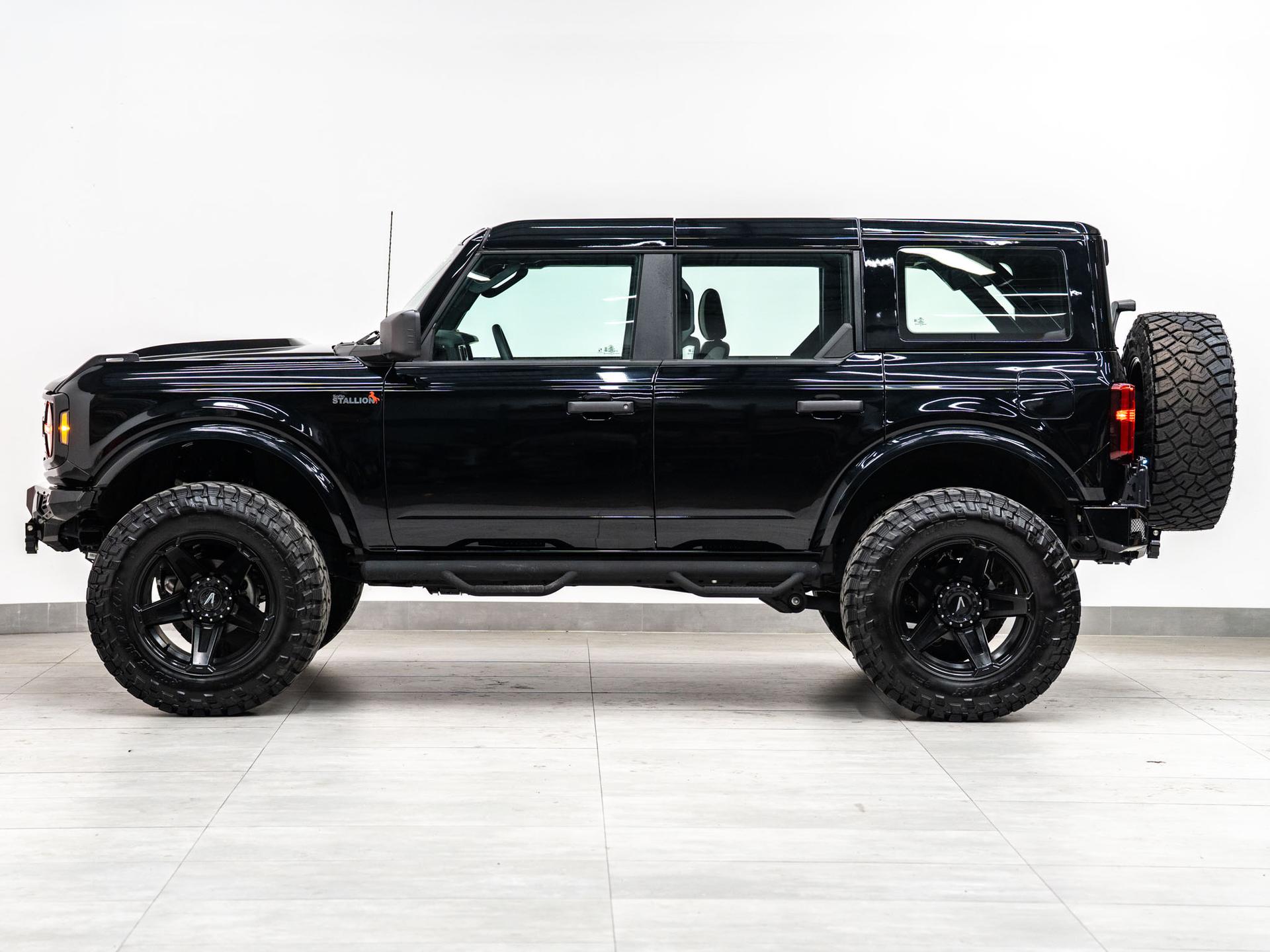 2026 FORD BRONCO 4X4 in Black, photo 13 of 60