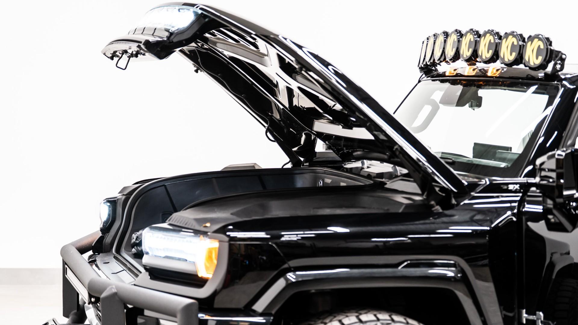 2024 GMC HUMMER EV 3X in Black, photo 34 of 57