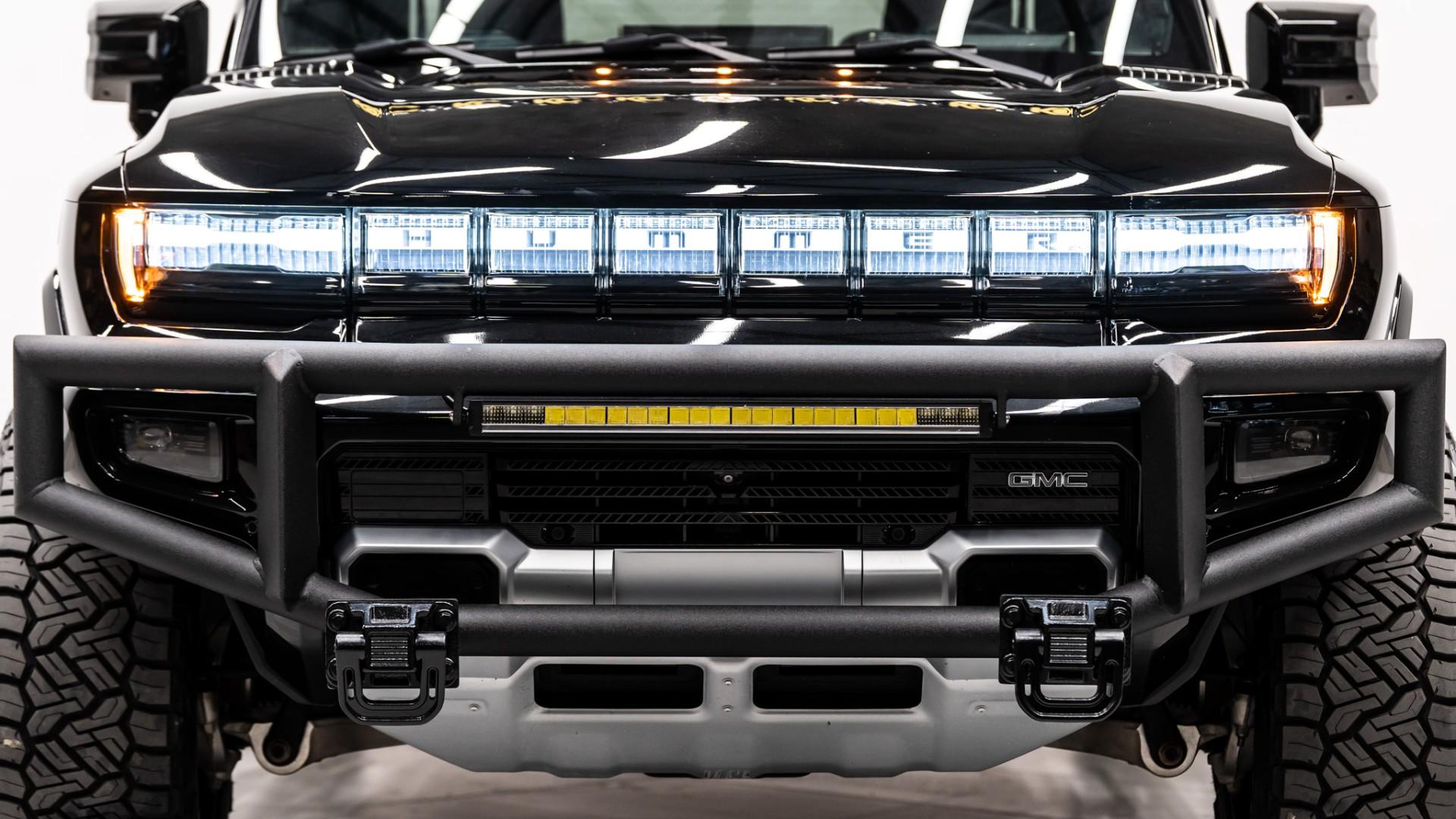 2024 GMC HUMMER EV 3X in Black, photo 35 of 57