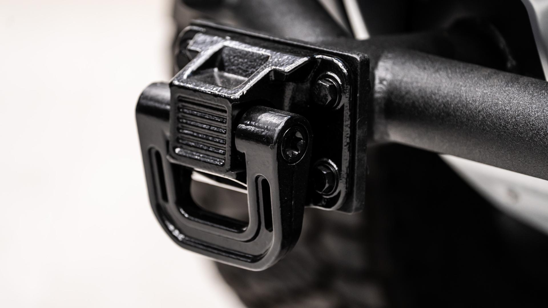 2024 GMC HUMMER EV 3X in Black, photo 39 of 57