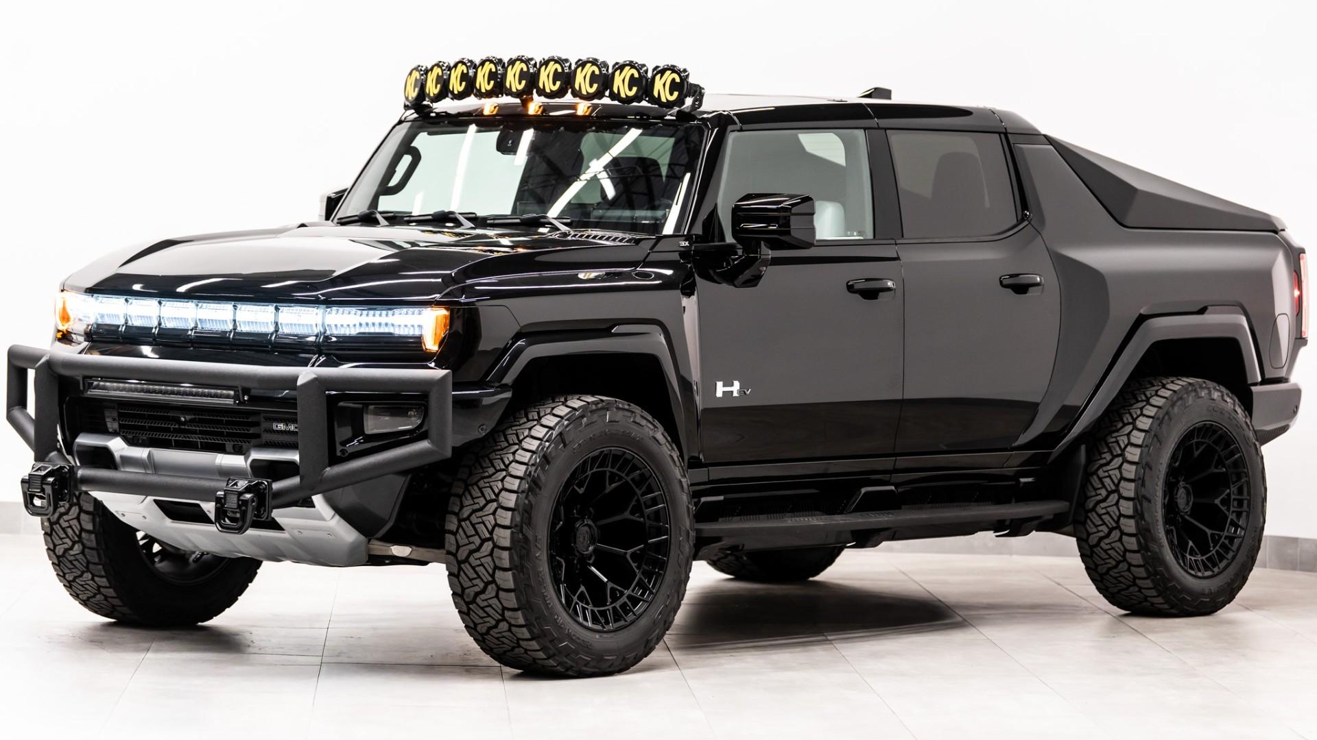 2024 GMC HUMMER EV 3X in Black, photo 12 of 57