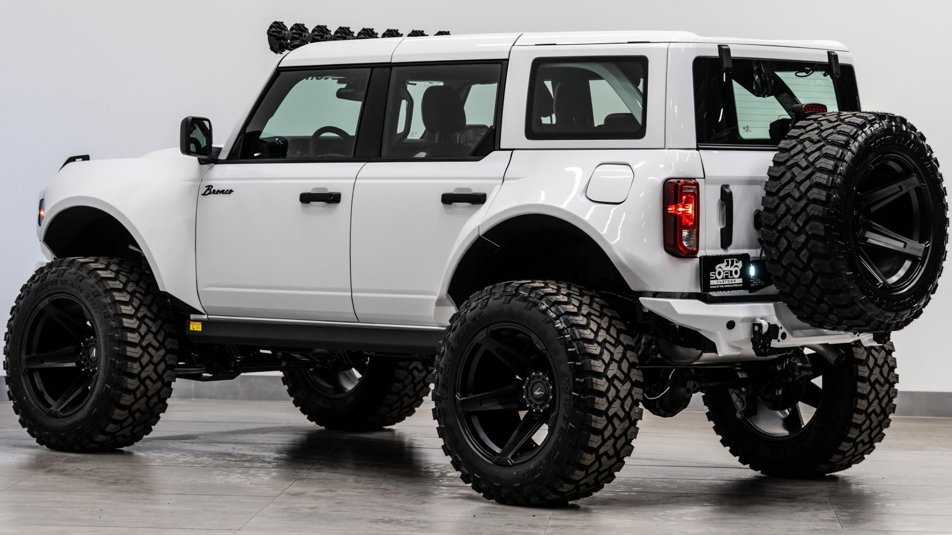 2024 FORD BRONCO in White, photo 11 of 39