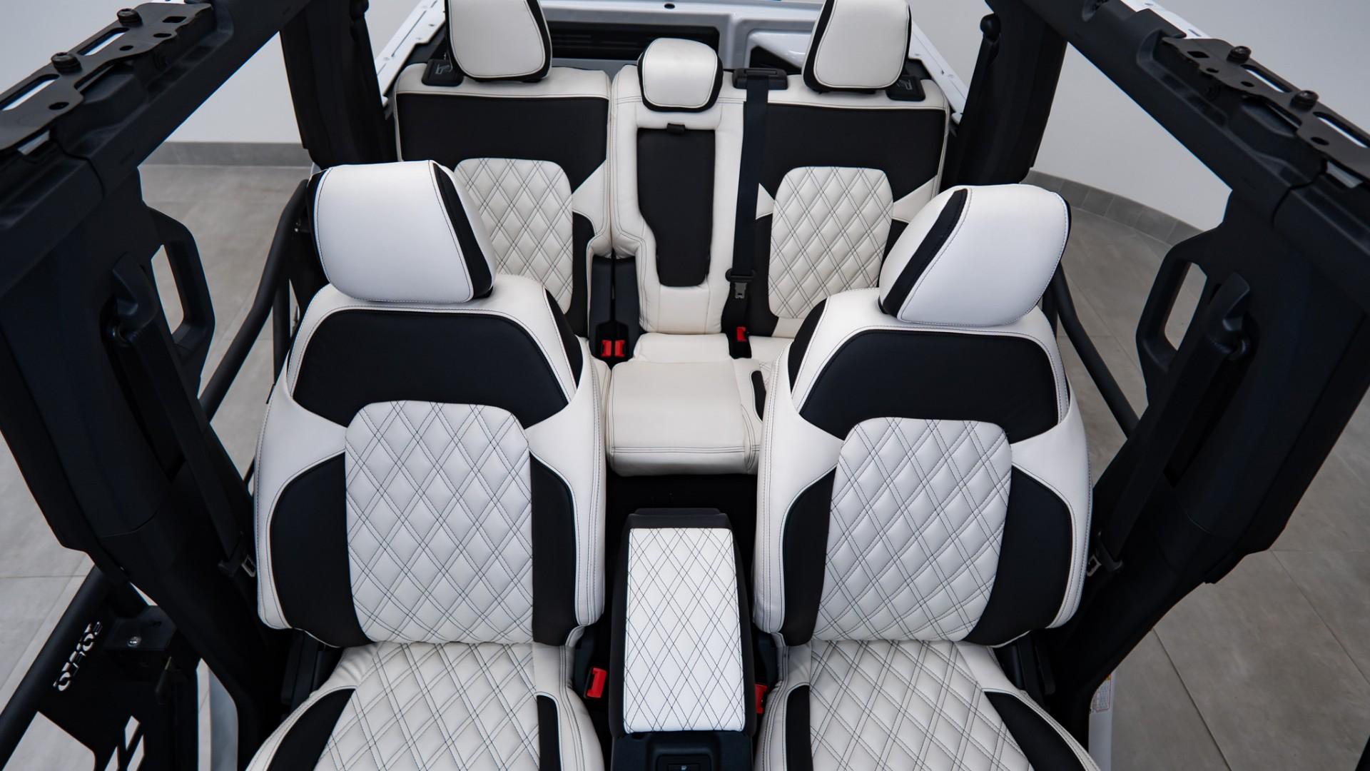 2024 FORD BRONCO in White, photo 31 of 39