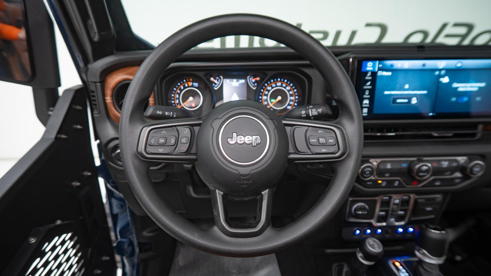 2025 JEEP GLADIATOR in Blue, photo 33 of 51