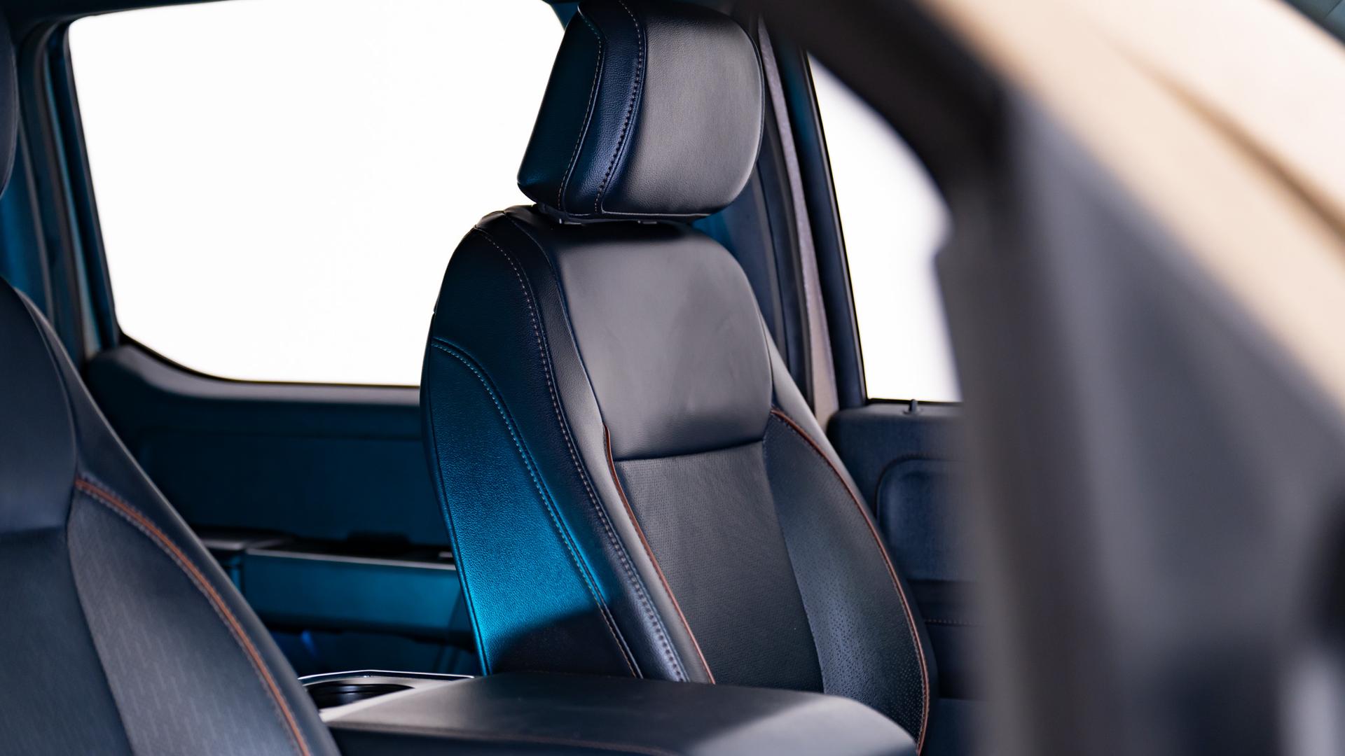 2024 FORD F-150 LARIAT in Tan, photo 32 of 46