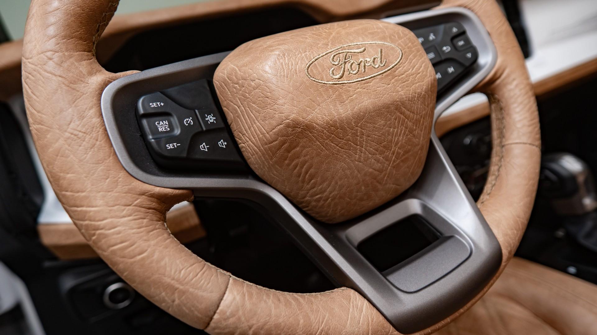 2025 FORD BRONCO in Green, photo 26 of 56