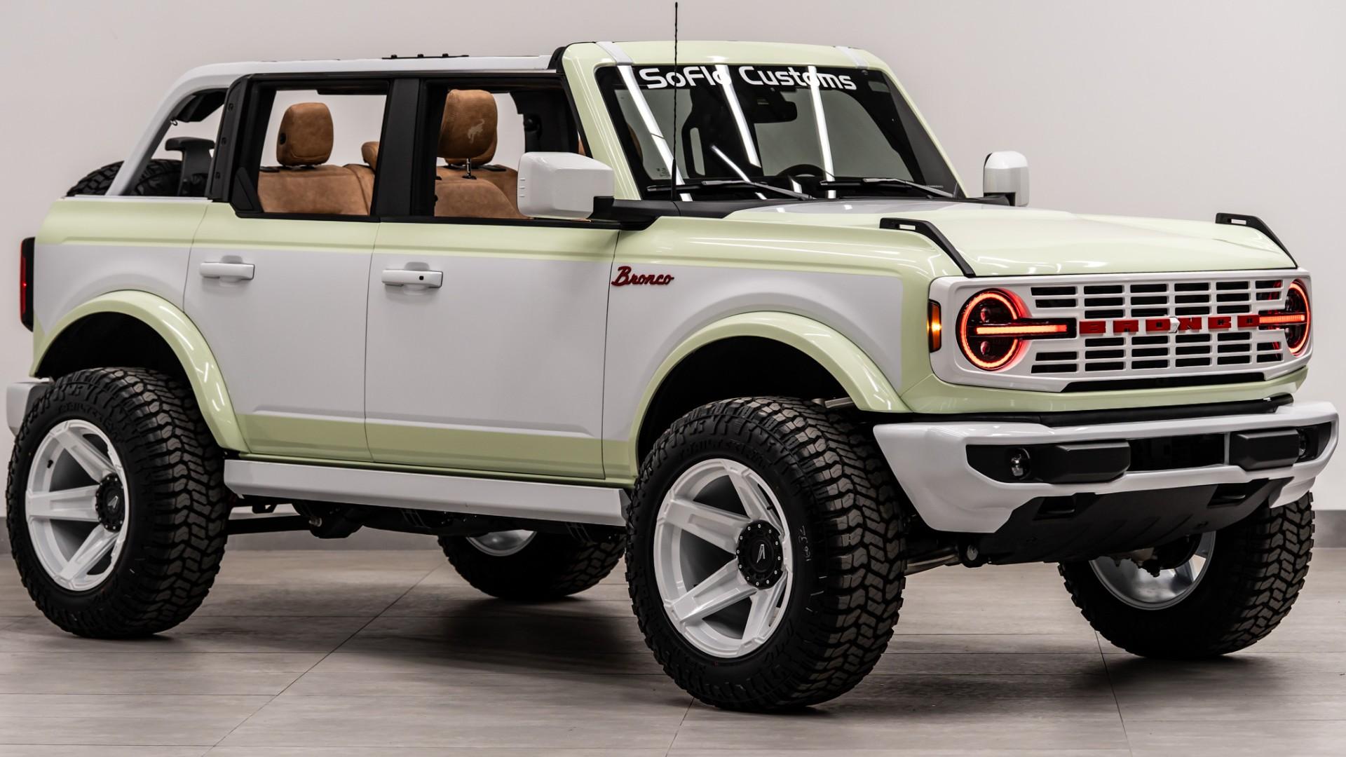 2025 FORD BRONCO in Green, photo 13 of 56