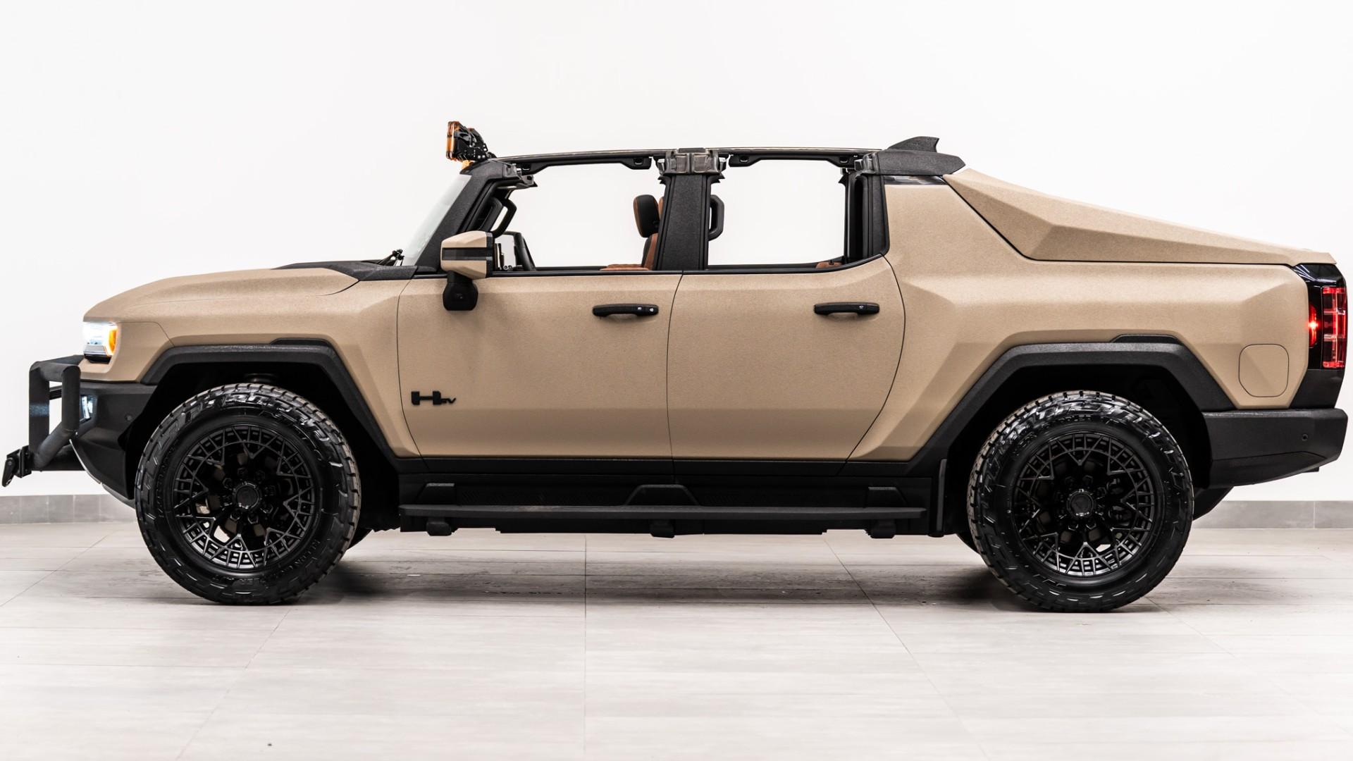 2025 GMC HUMMER EV 3X in Black, photo 16 of 60