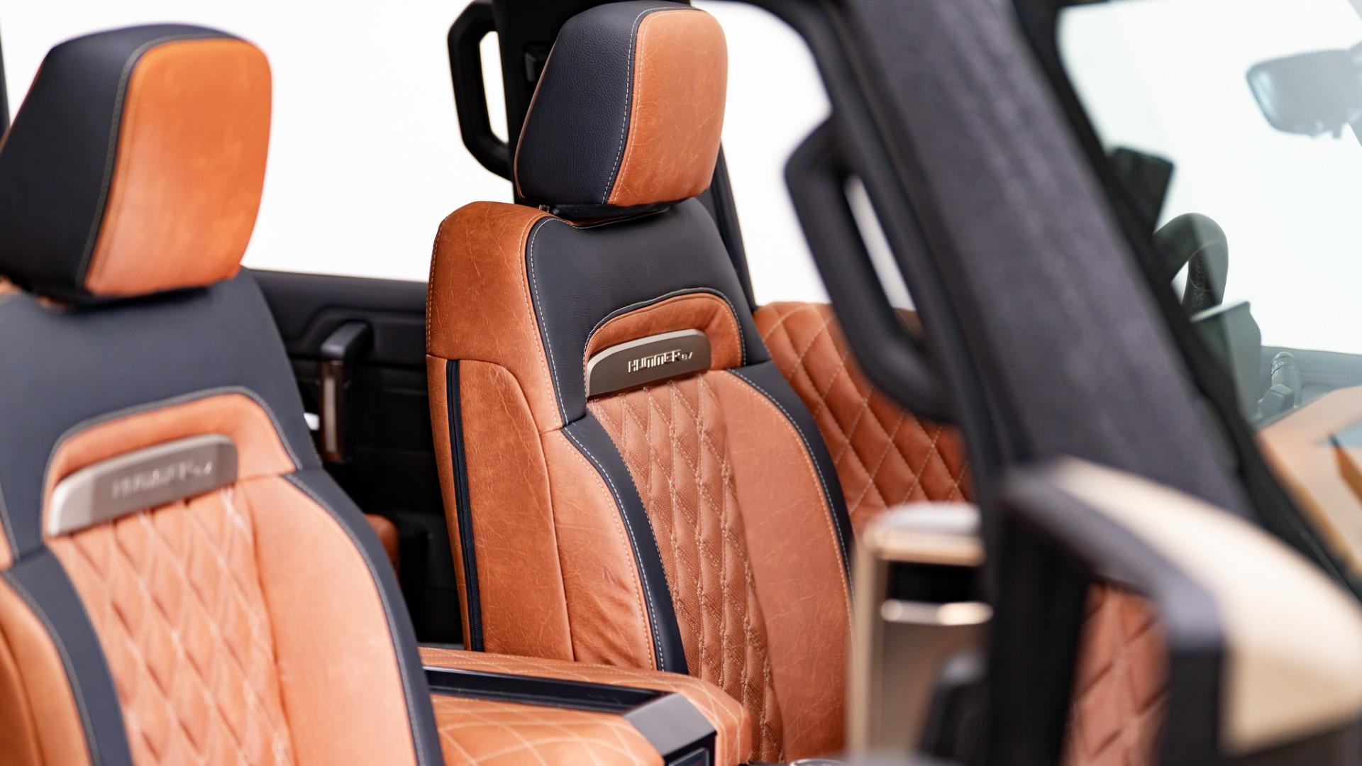 2025 GMC HUMMER EV 3X in Black, photo 18 of 60
