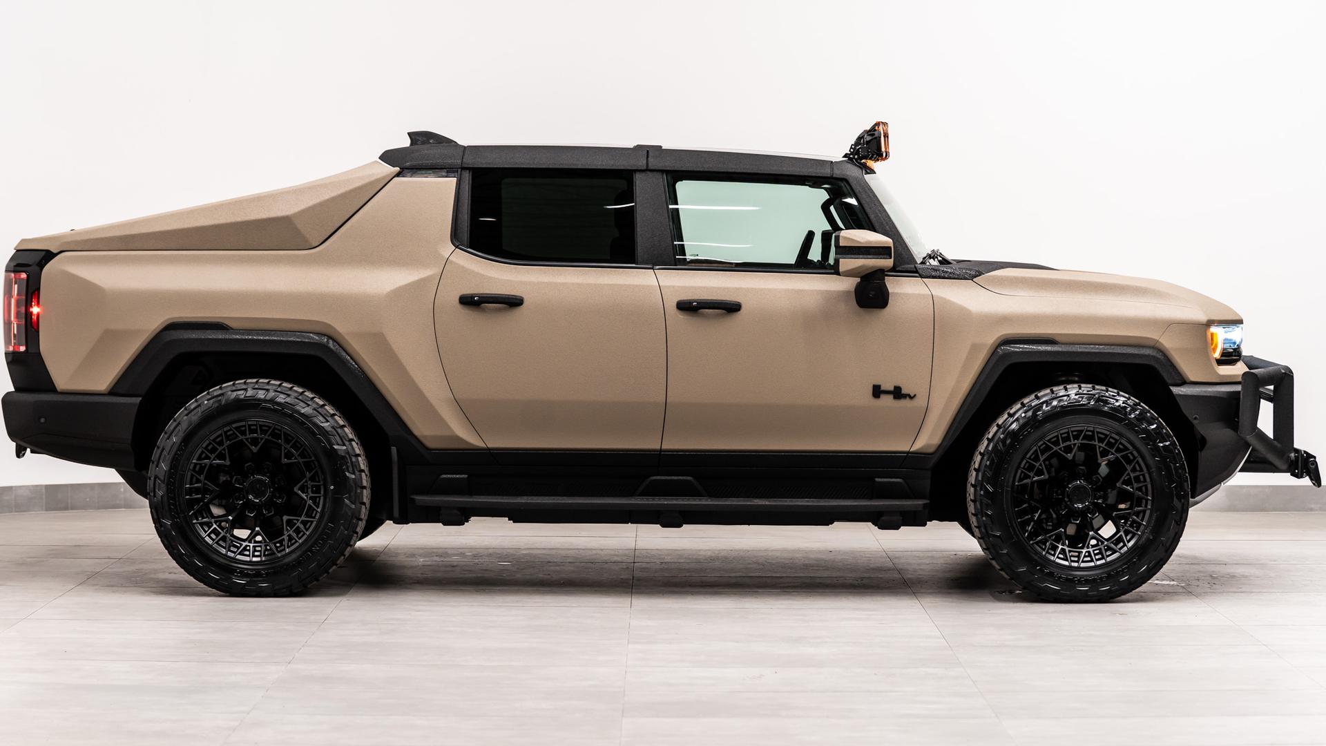 2025 GMC HUMMER EV 3X in Black, photo 7 of 60