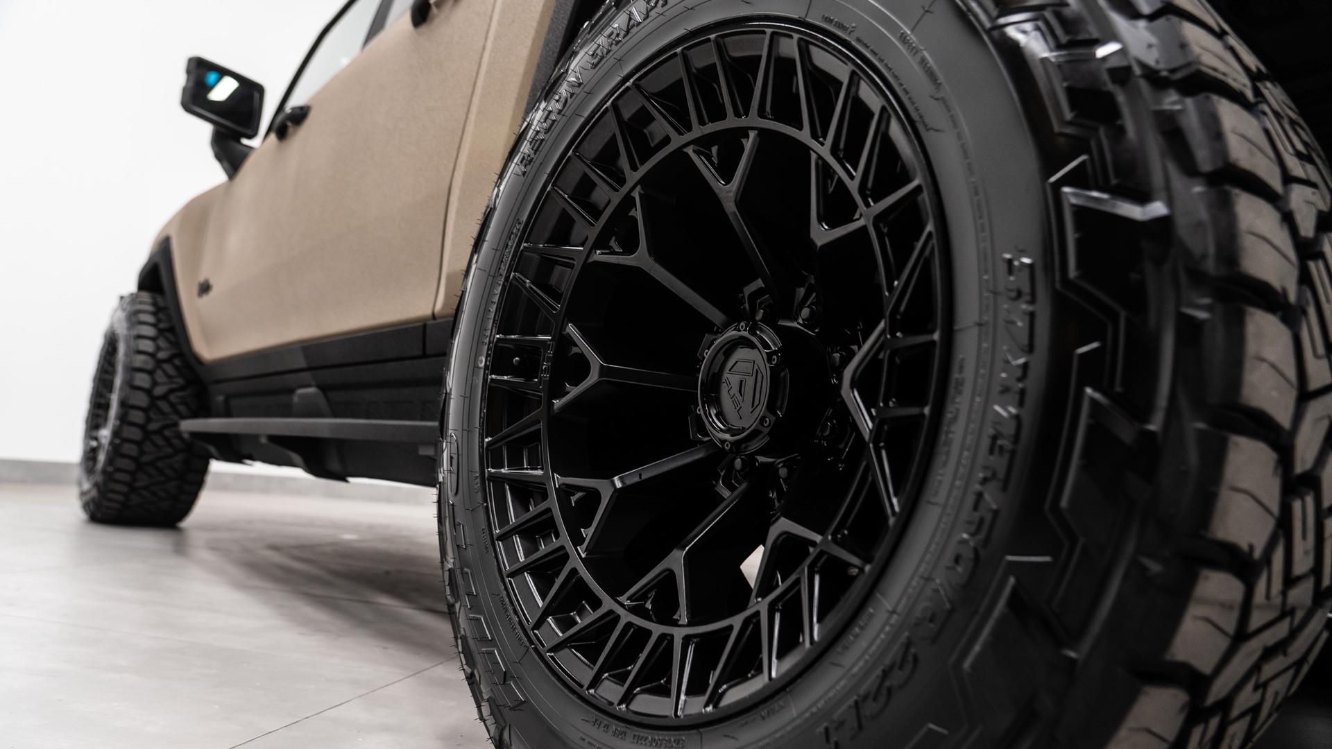 2025 GMC HUMMER EV 3X in Black, photo 50 of 60