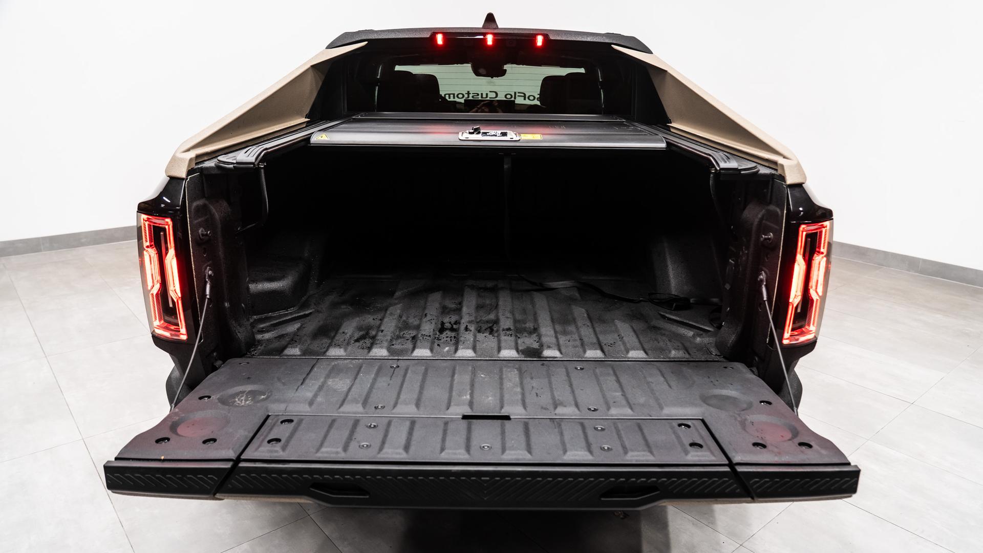 2025 GMC HUMMER EV 3X in Black, photo 51 of 60