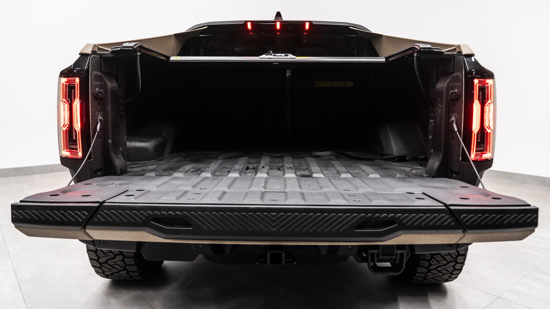 2025 GMC HUMMER EV 3X in Black, photo 52 of 60