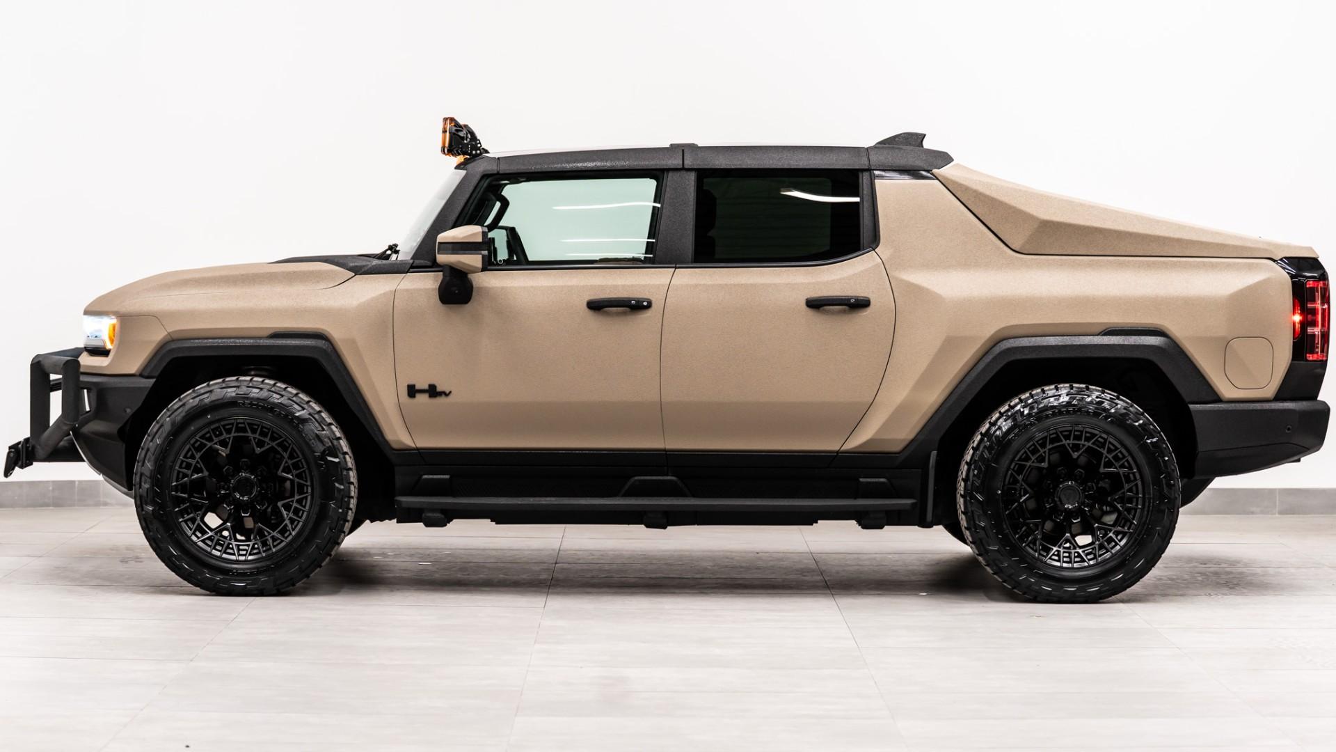 2025 GMC HUMMER EV 3X in Black, photo 11 of 60