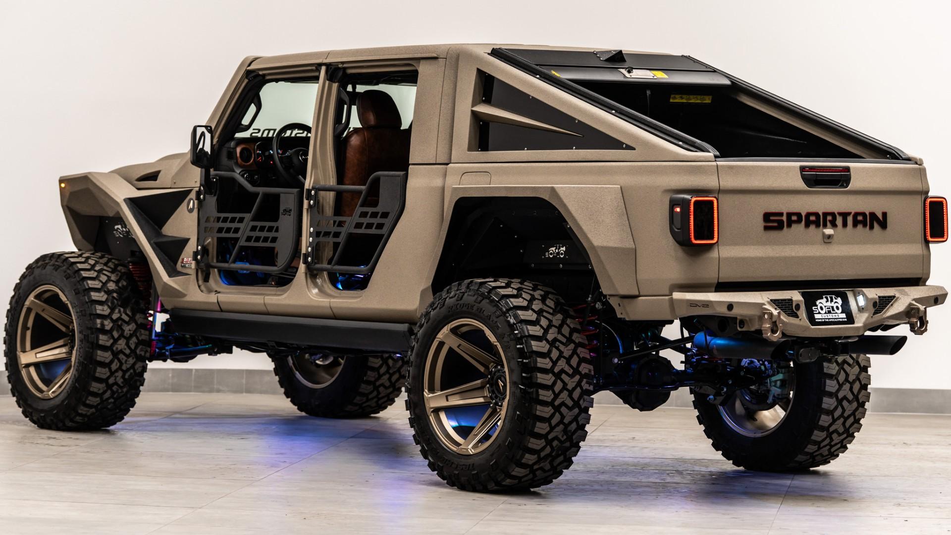 2026 JEEP GLADIATOR in Tan, photo 32 of 55