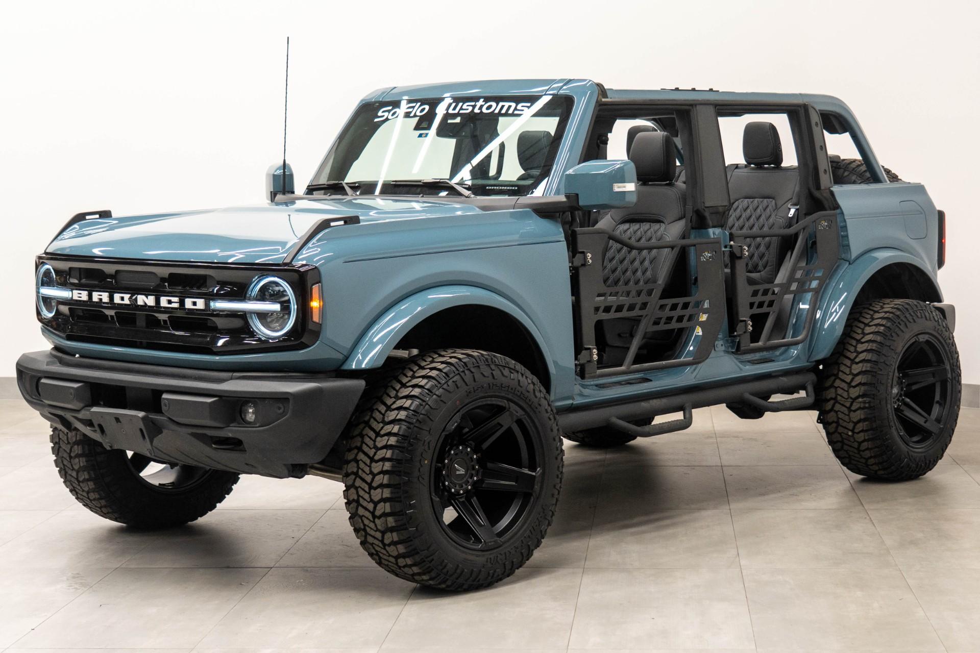 2023 FORD BRONCO in Blue, photo 11 of 49