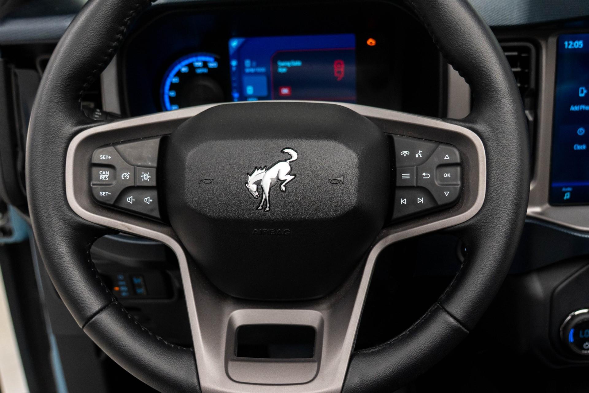 2023 FORD BRONCO in Blue, photo 31 of 49