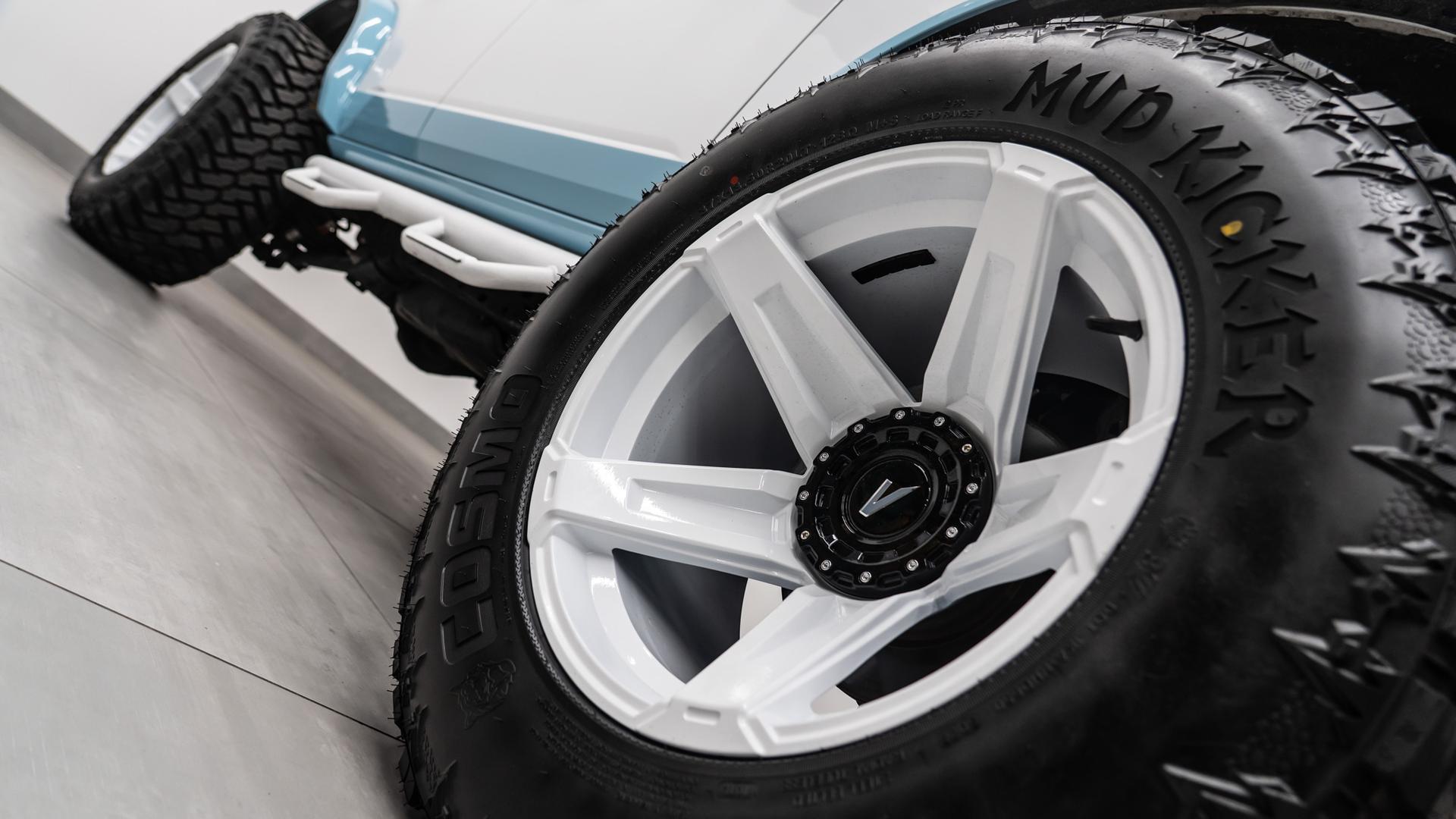 2025 FORD BRONCO in Blue, photo 40 of 60