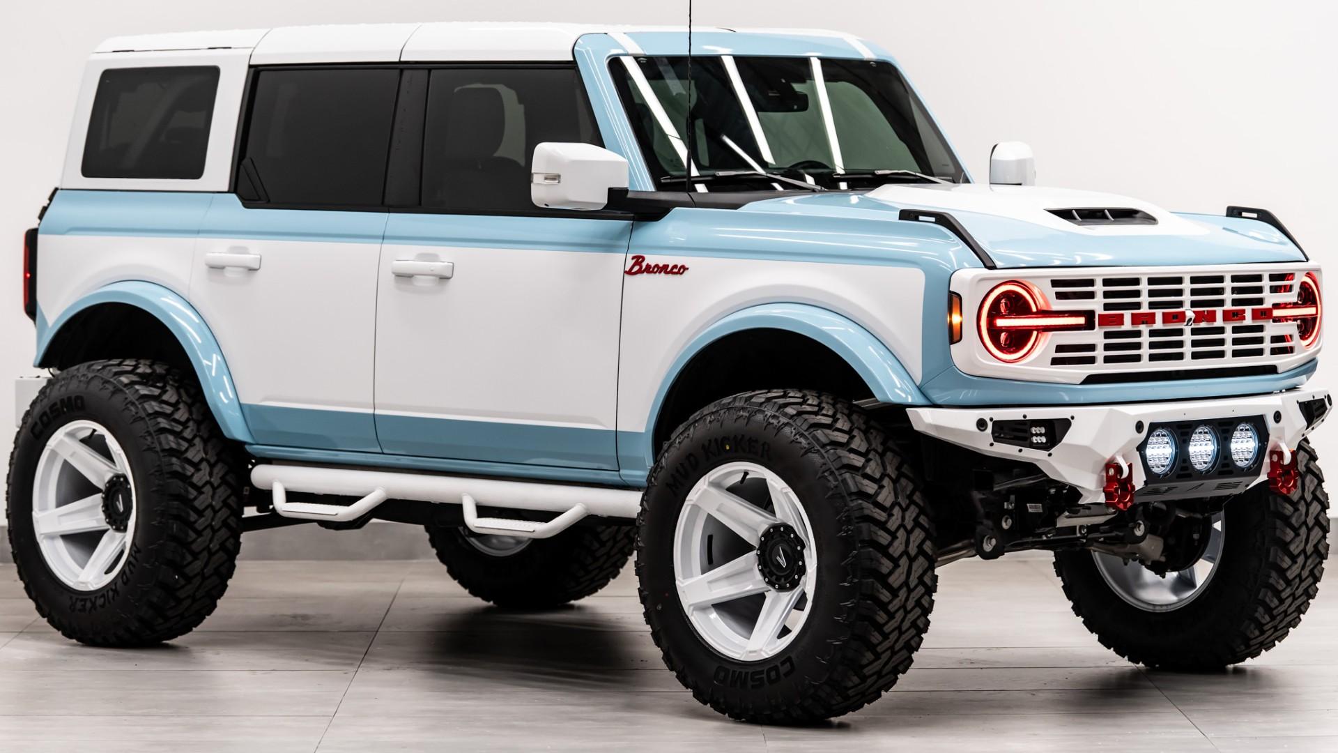 2025 FORD BRONCO in Blue, photo 6 of 60
