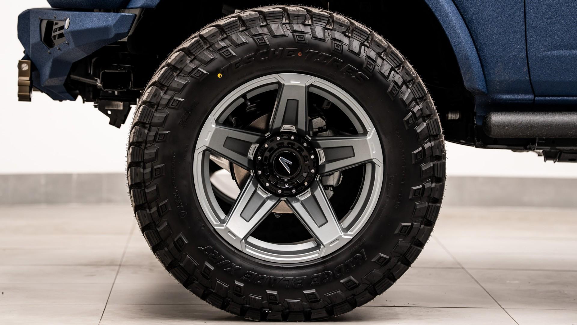 2025 FORD BRONCO in Blue, photo 12 of 46