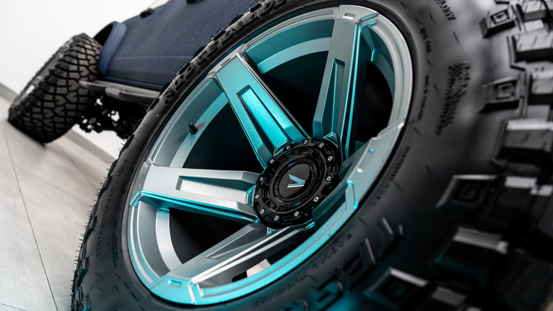 2025 FORD BRONCO in Blue, photo 11 of 46