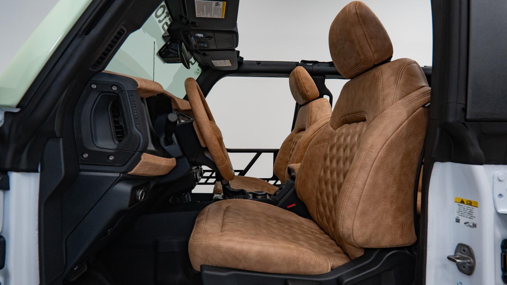 2024 FORD BRONCO in Green, photo 28 of 48