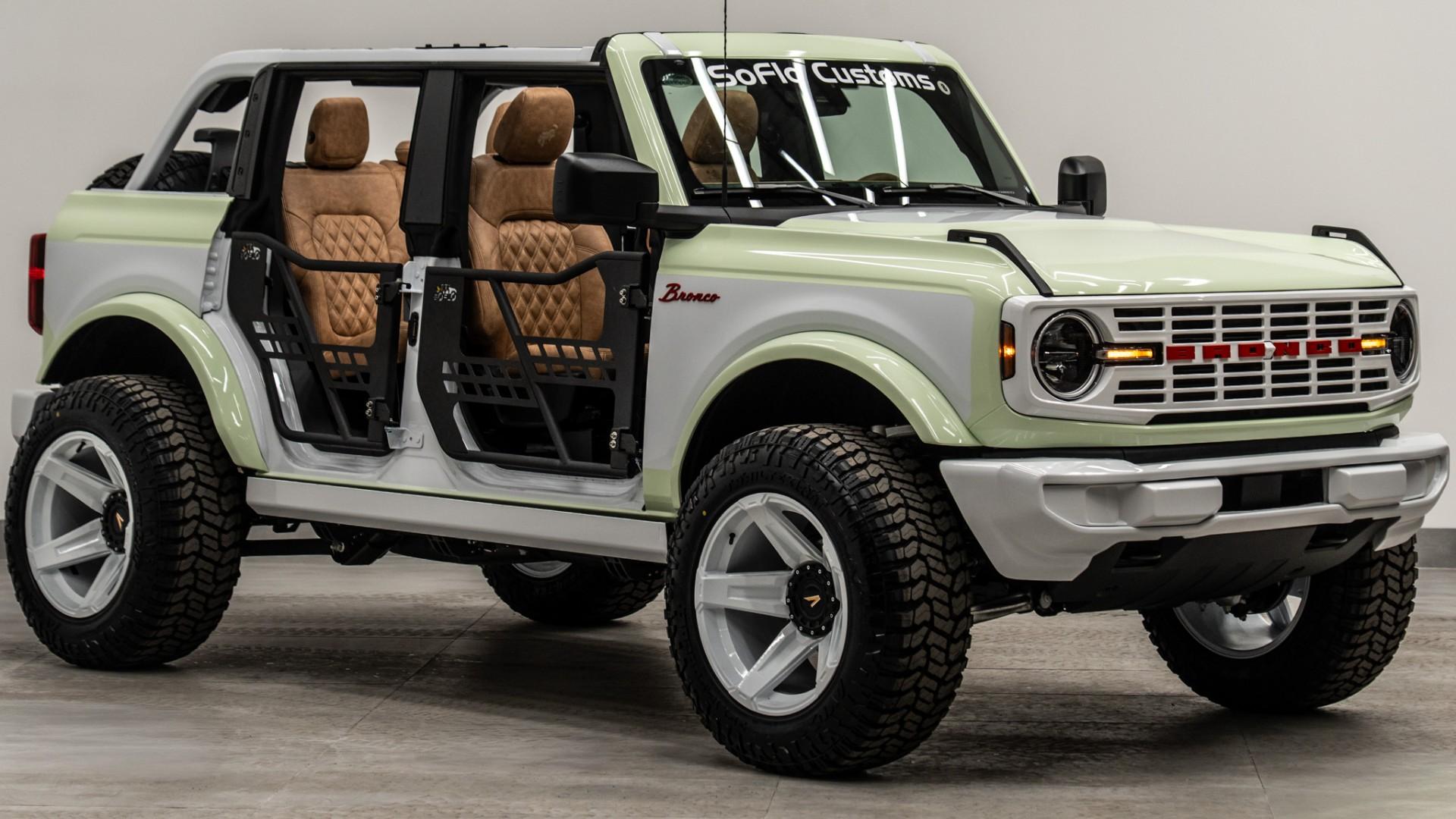 2024 FORD BRONCO in Green, photo 24 of 48