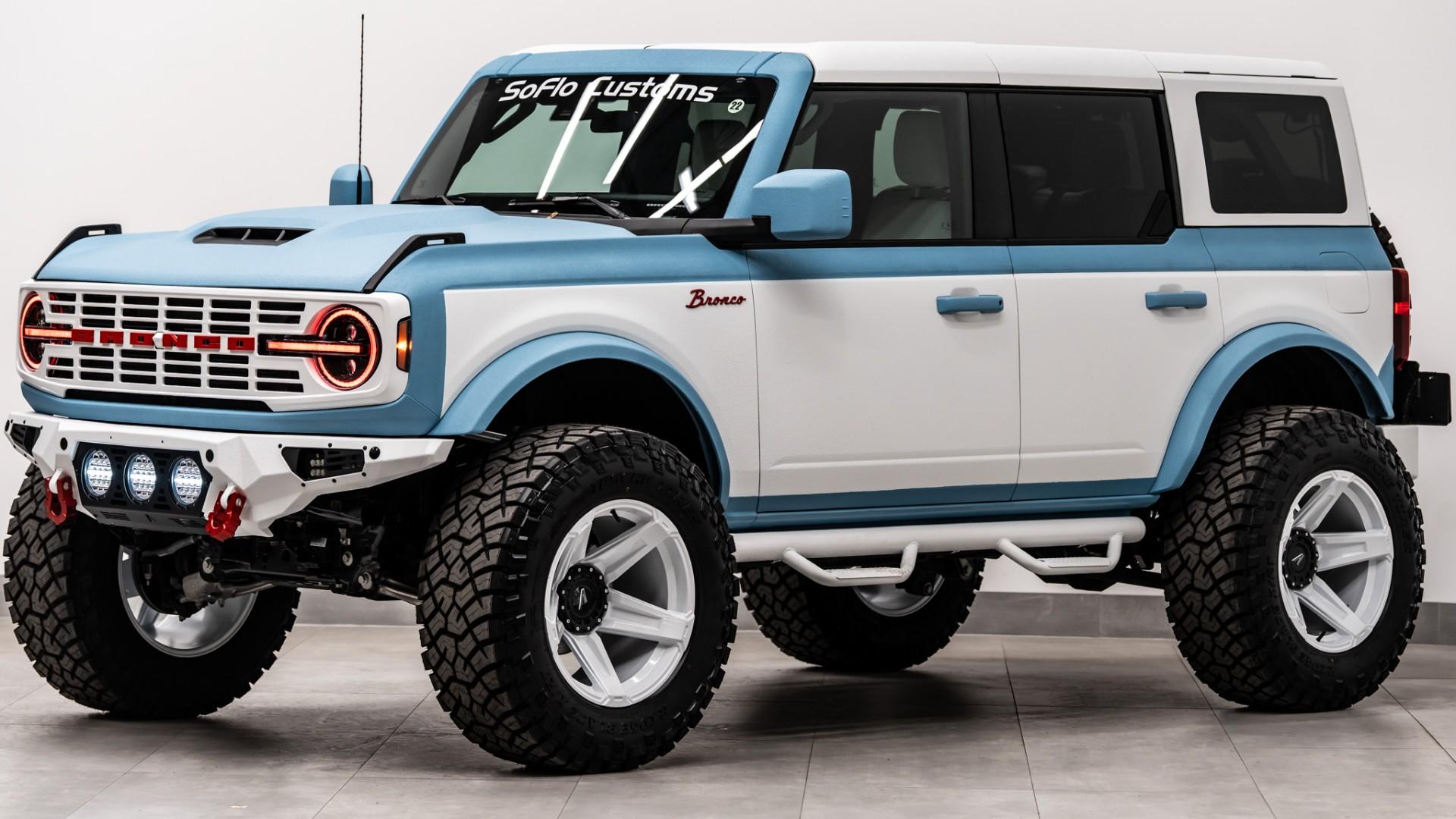 2026 FORD BRONCO in Blue, photo 11 of 50