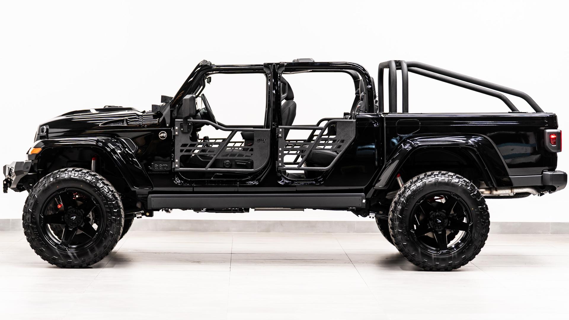 2026 JEEP GLADIATOR 4X4 in Black, photo 16 of 56