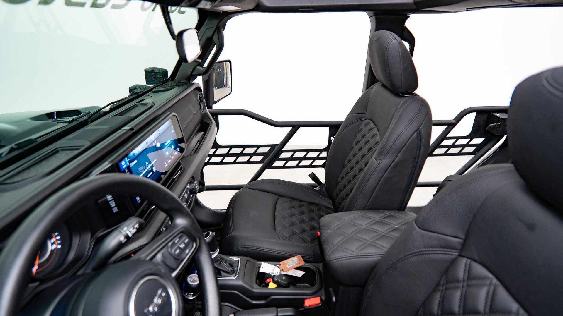 2026 JEEP GLADIATOR 4X4 in Black, photo 23 of 56