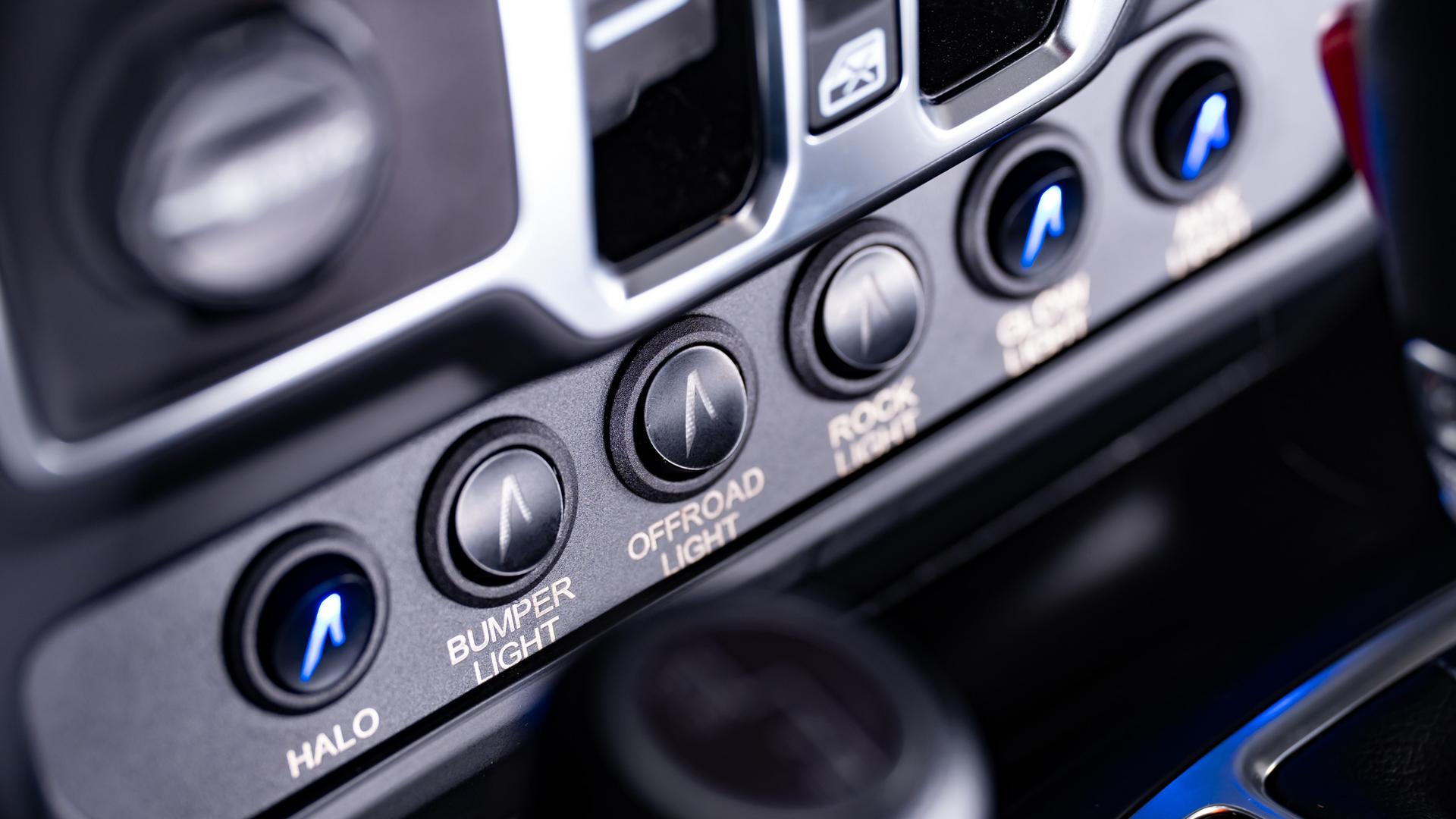 2026 JEEP GLADIATOR 4X4 in Black, photo 31 of 56