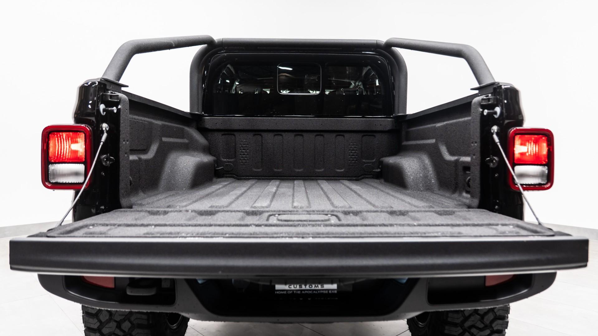 2026 JEEP GLADIATOR 4X4 in Black, photo 47 of 56