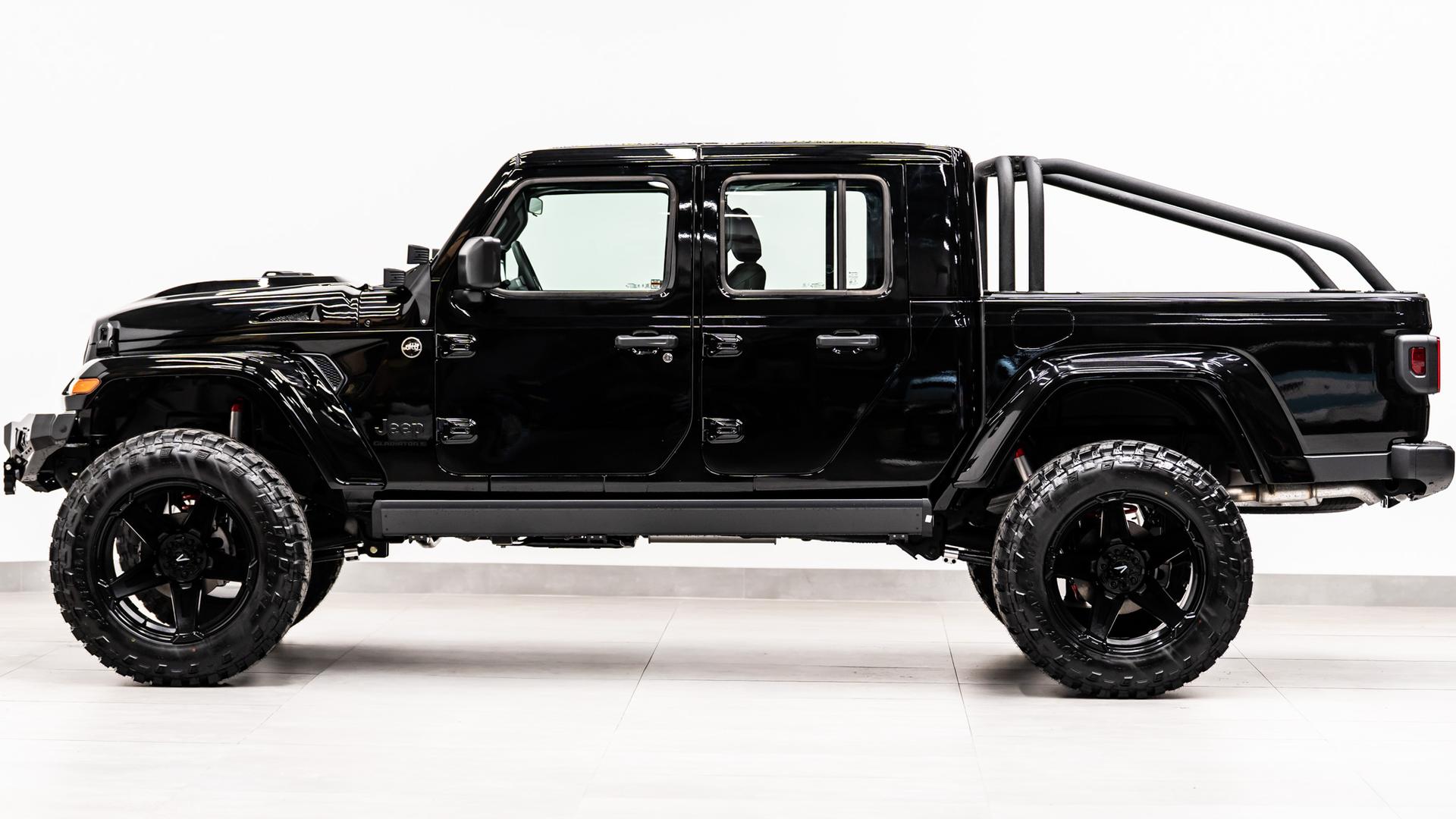 2026 JEEP GLADIATOR 4X4 in Black, photo 11 of 56