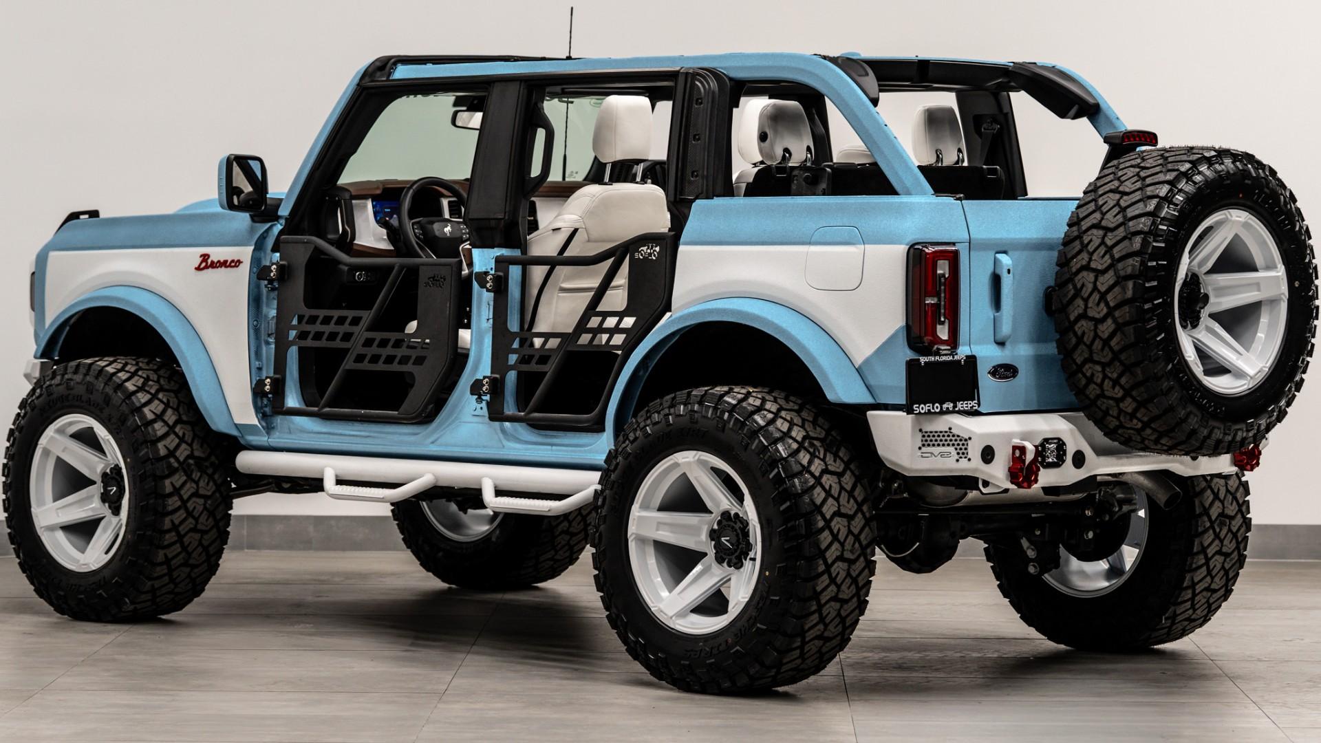 2025 FORD BRONCO in Blue, photo 29 of 40