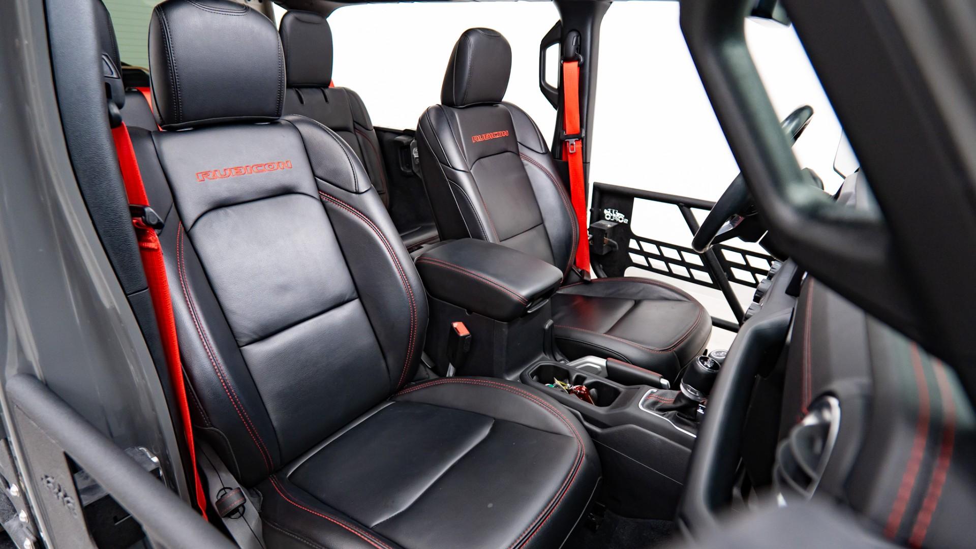 2020 JEEP WRANGLER in Sting-gray Clearcoat, photo 23 of 60