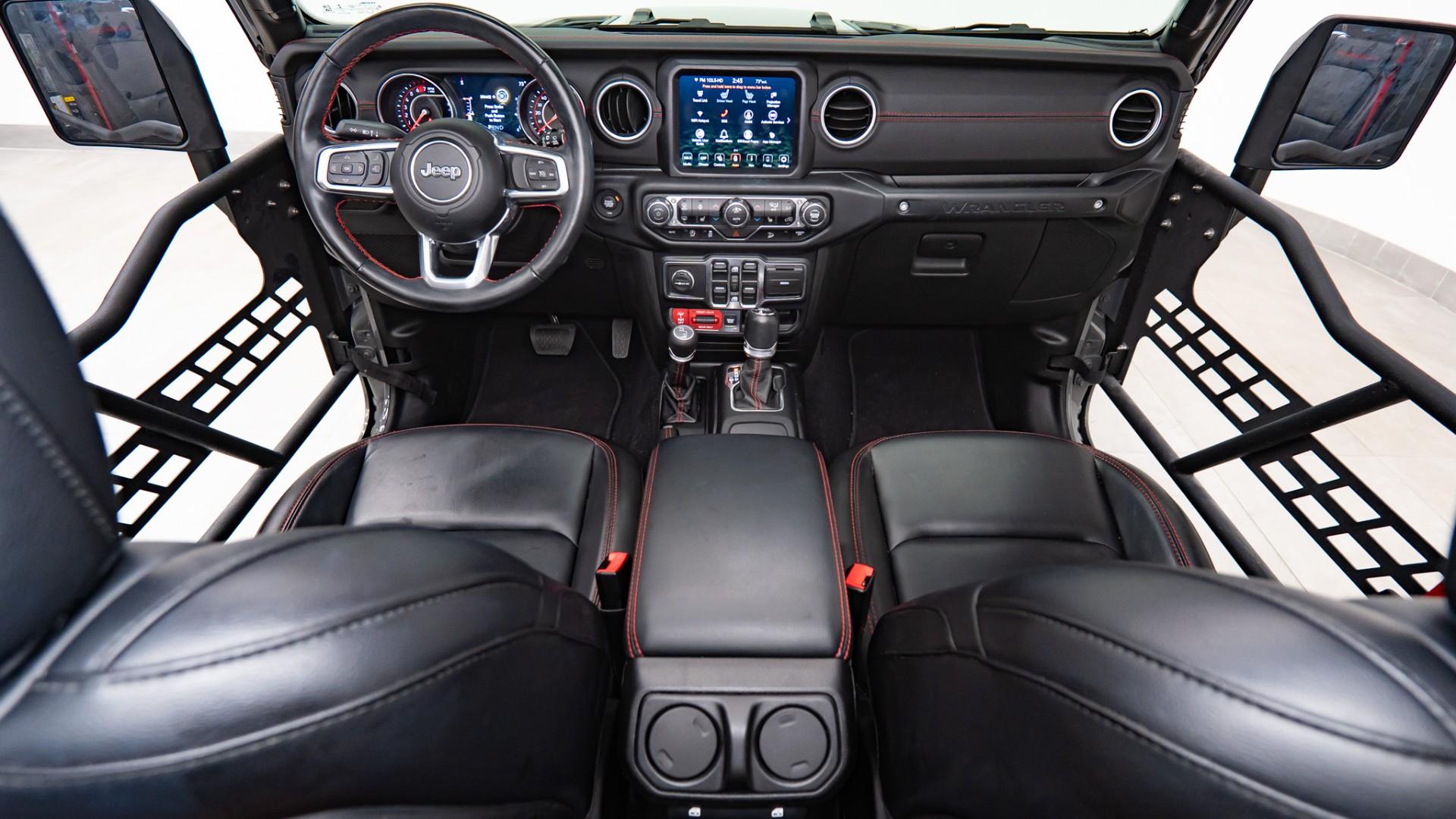 2020 JEEP WRANGLER in Sting-gray Clearcoat, photo 2 of 60