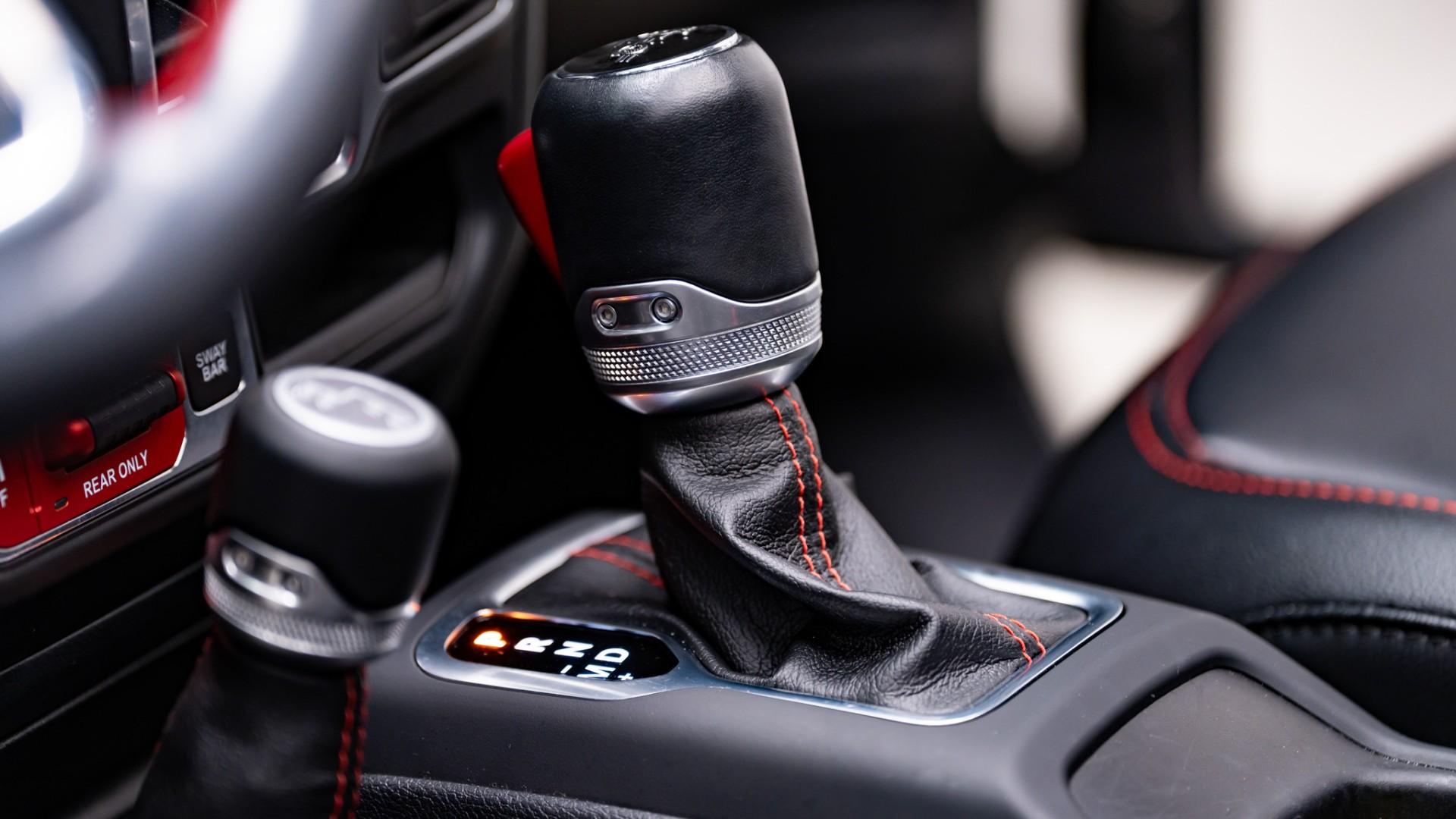 2020 JEEP WRANGLER in Sting-gray Clearcoat, photo 33 of 60