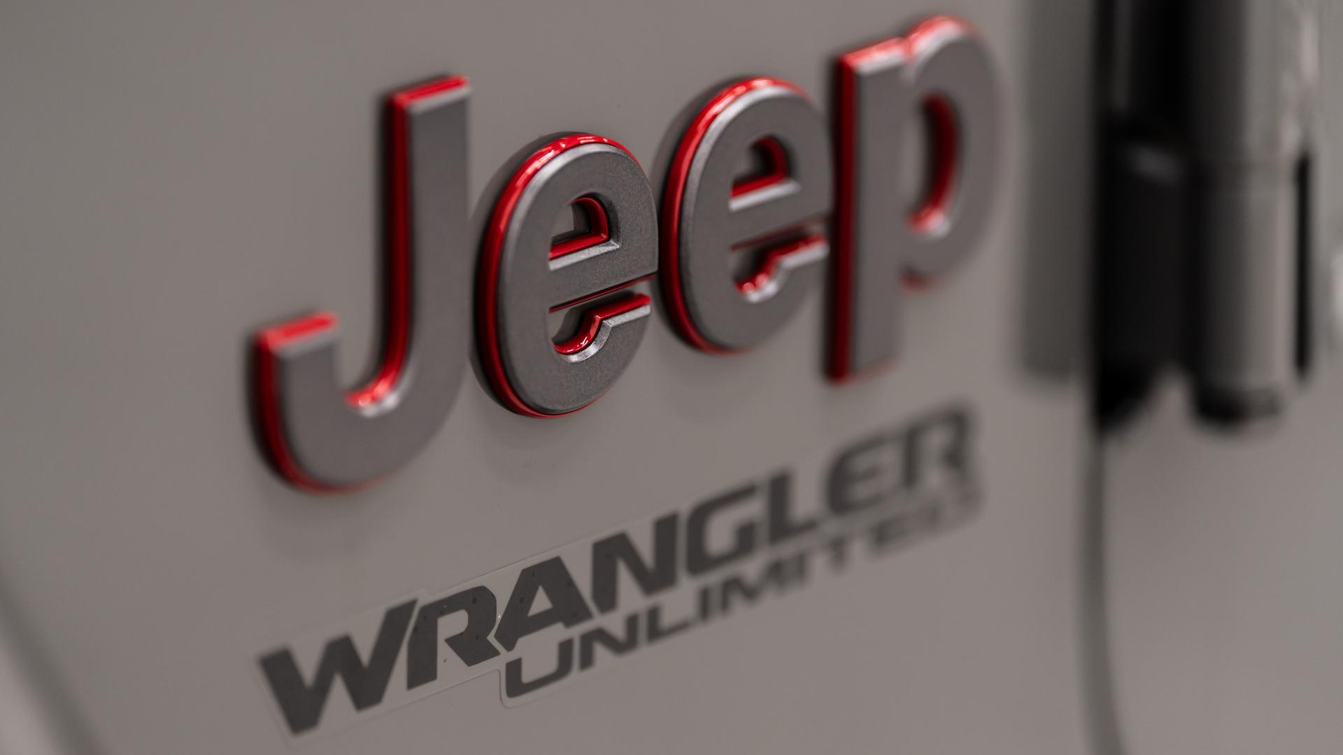 2020 JEEP WRANGLER in Sting-gray Clearcoat, photo 52 of 60