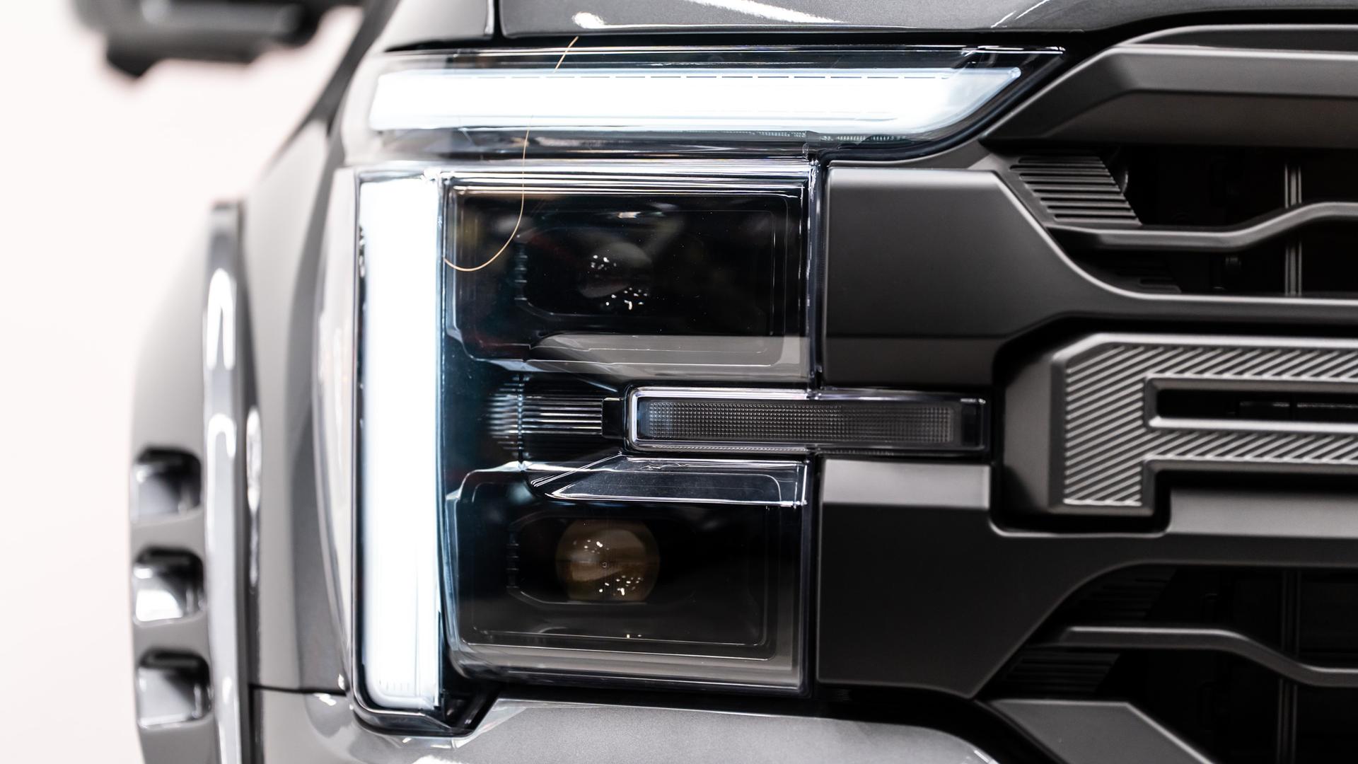 2024 FORD F-150 LARIAT in Gray, photo 39 of 40