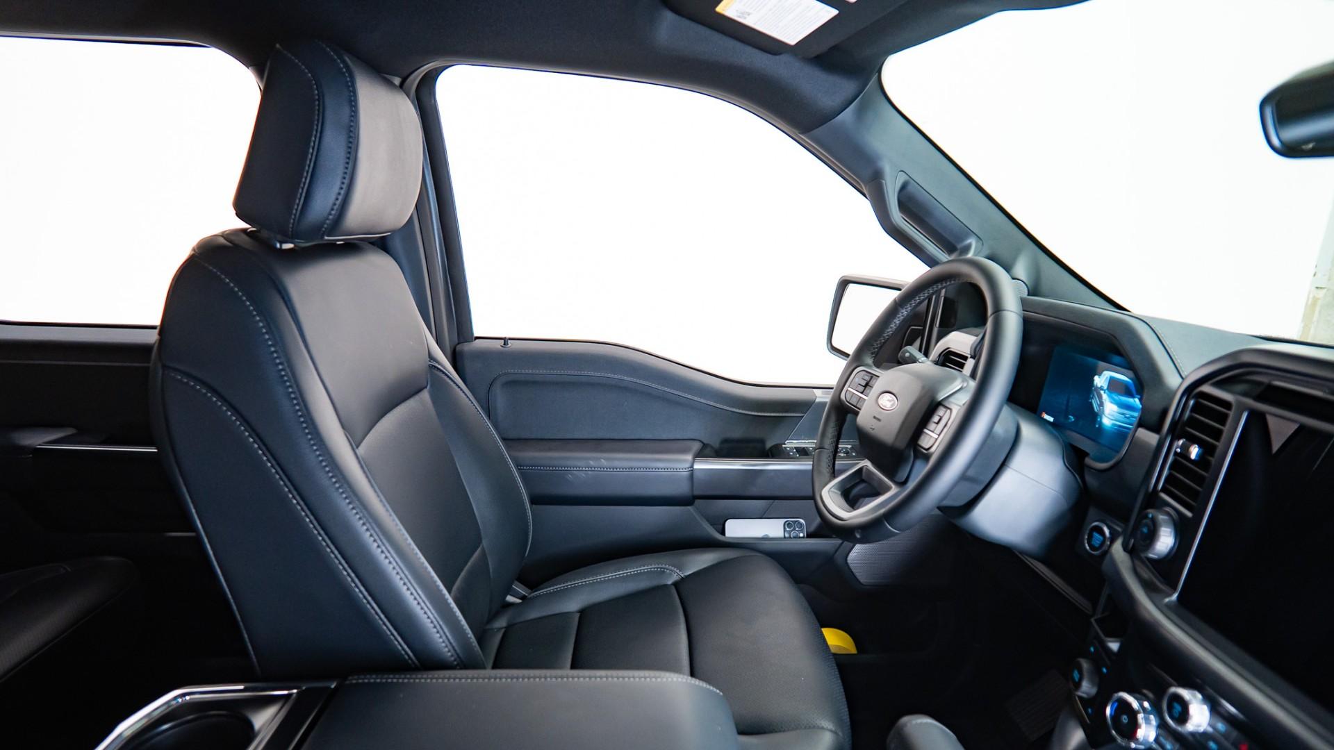 2024 FORD F-150 LARIAT in Gray, photo 31 of 40