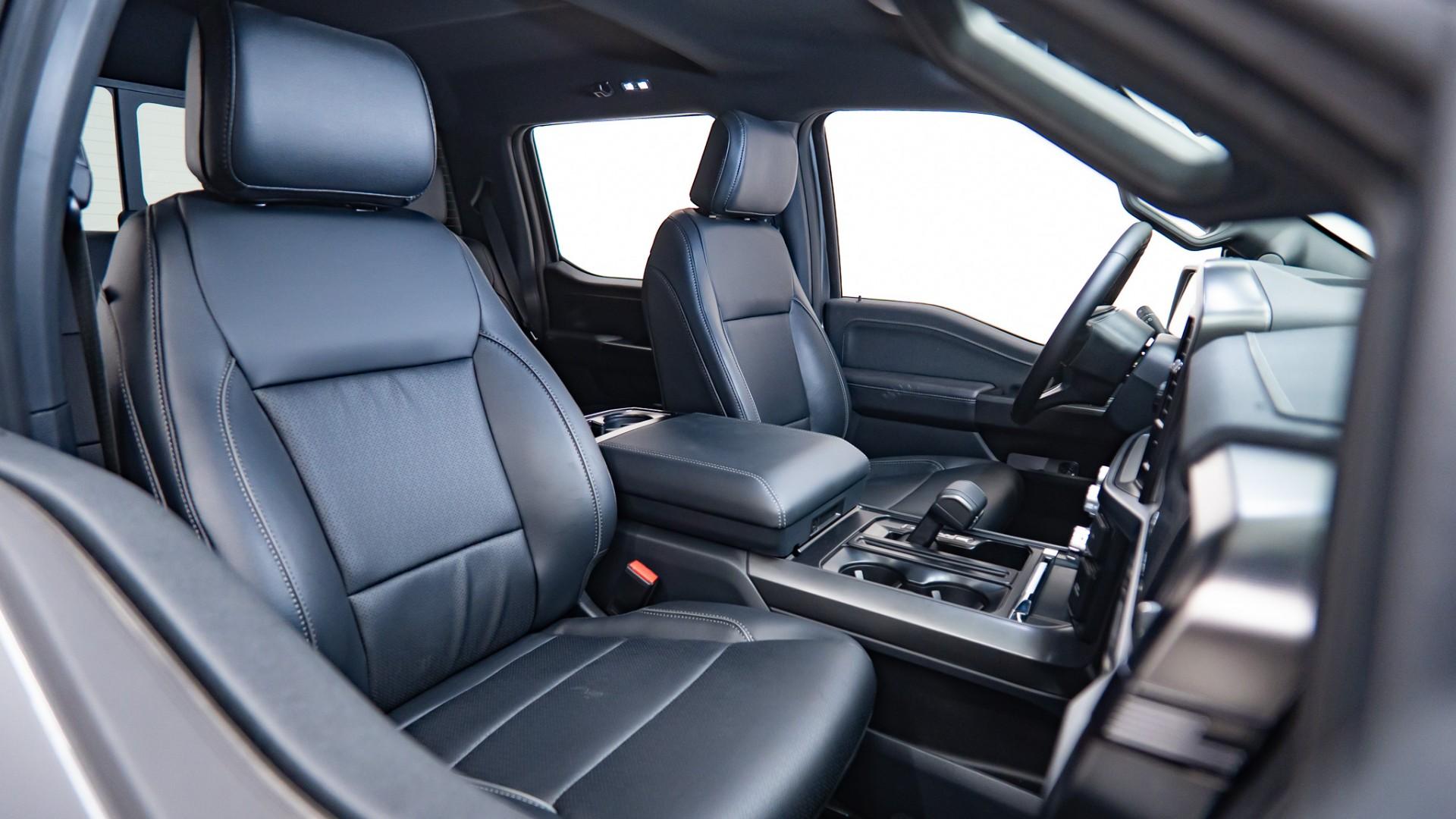 2024 FORD F-150 LARIAT in Gray, photo 27 of 40