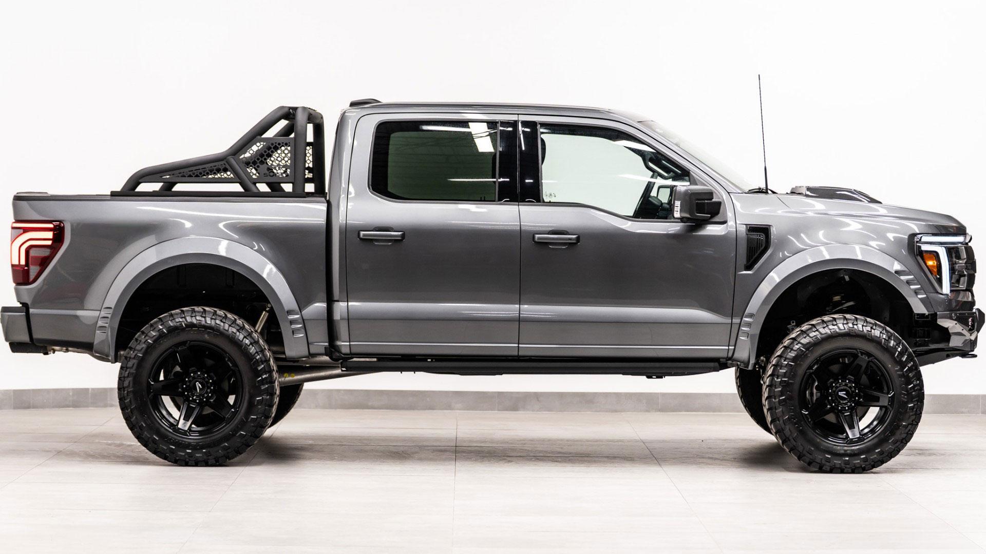 2024 FORD F-150 LARIAT in Gray, photo 8 of 40