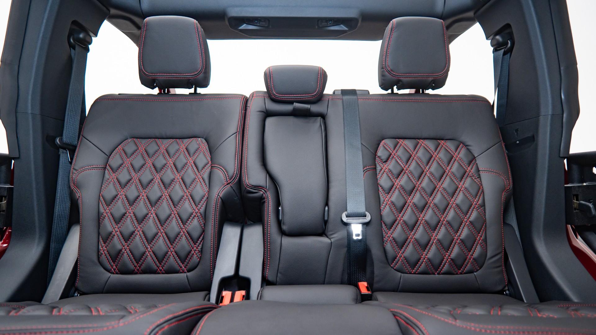2025 FORD BRONCO in Red, photo 17 of 40